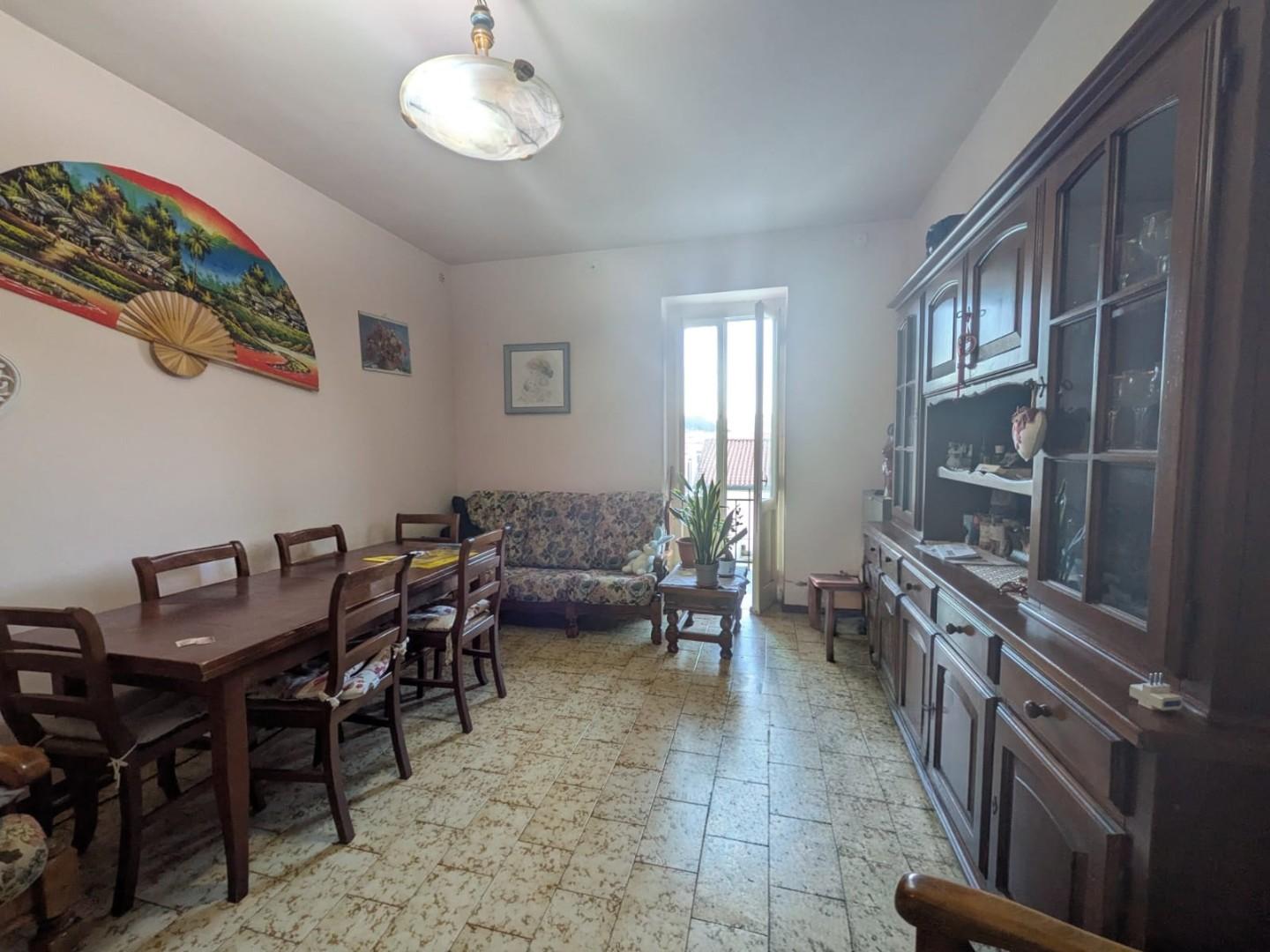 Trilocale con terrazzo, Barga fornaci di