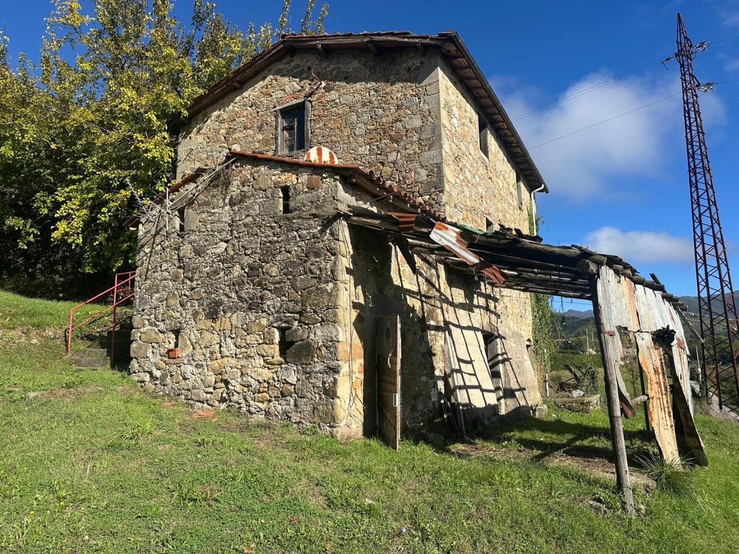 Rustico con giardino, Molazzana cascio