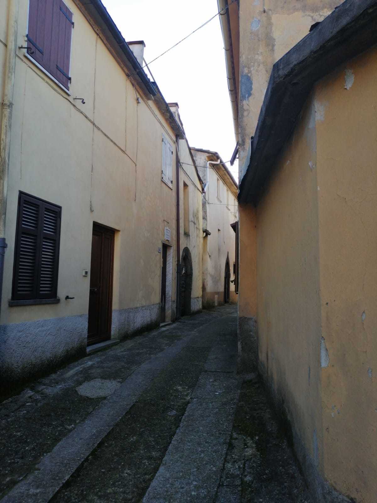 Casa indipendente con giardino, Fivizzano colla