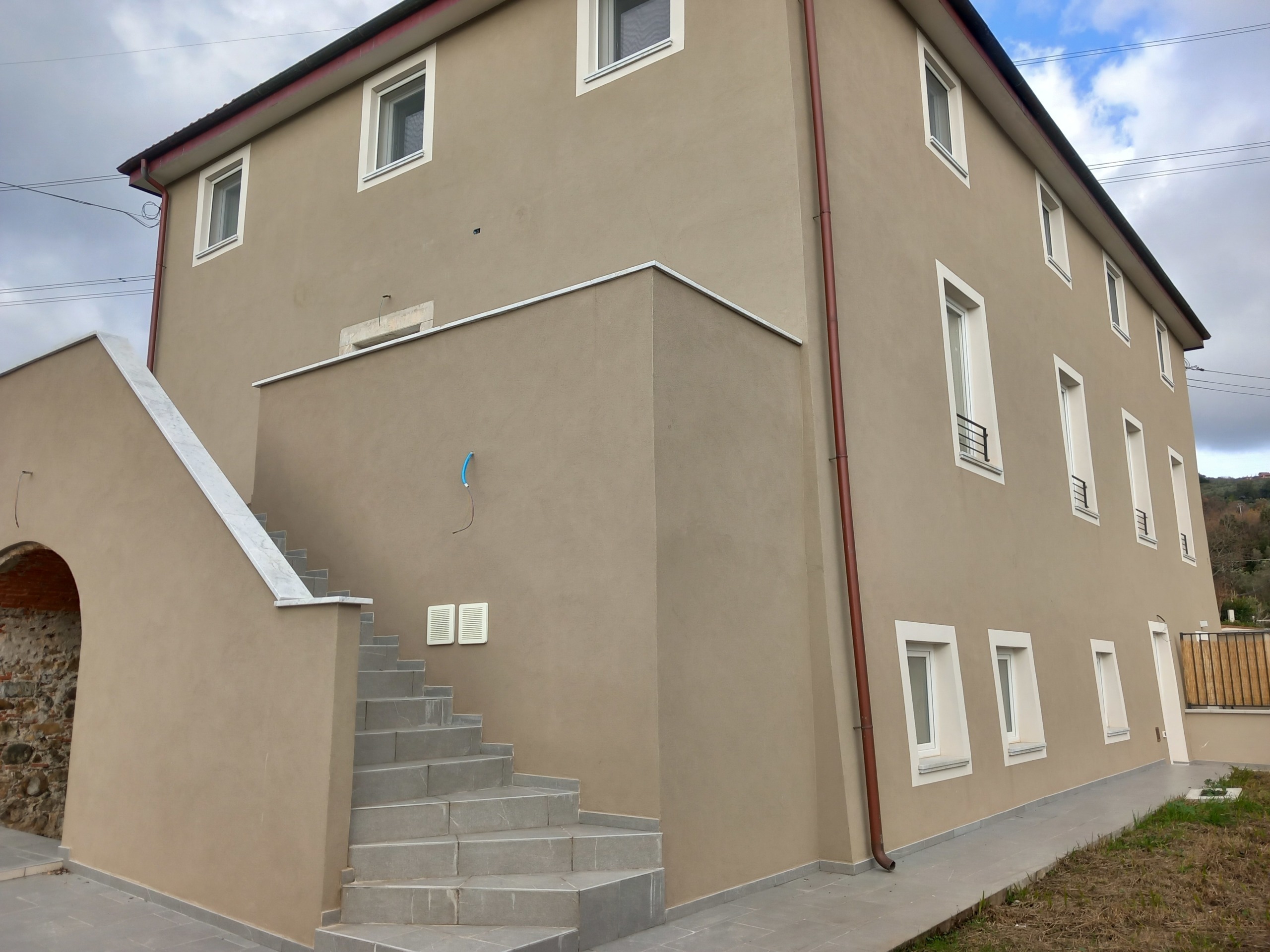 Casa indipendente con giardino, Fosdinovo caniparola