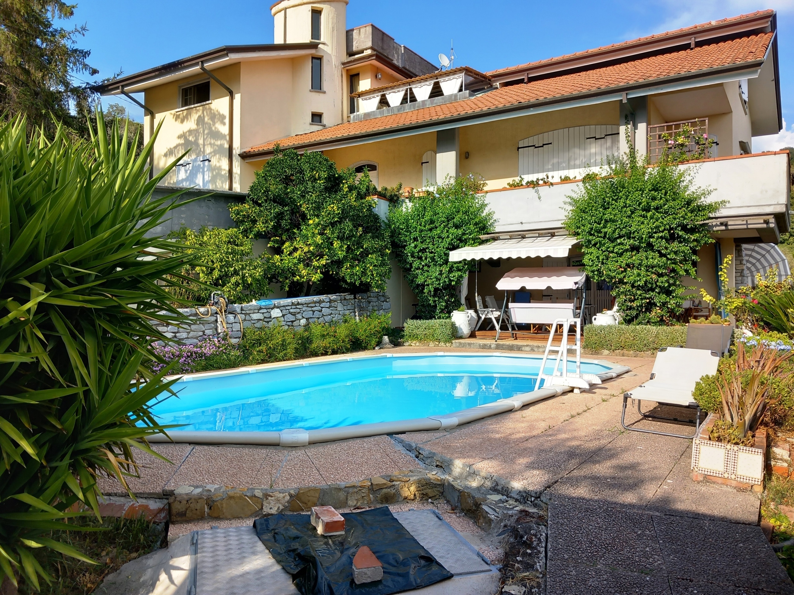 Casa indipendente con giardino, Castelnuovo Magra molicciara
