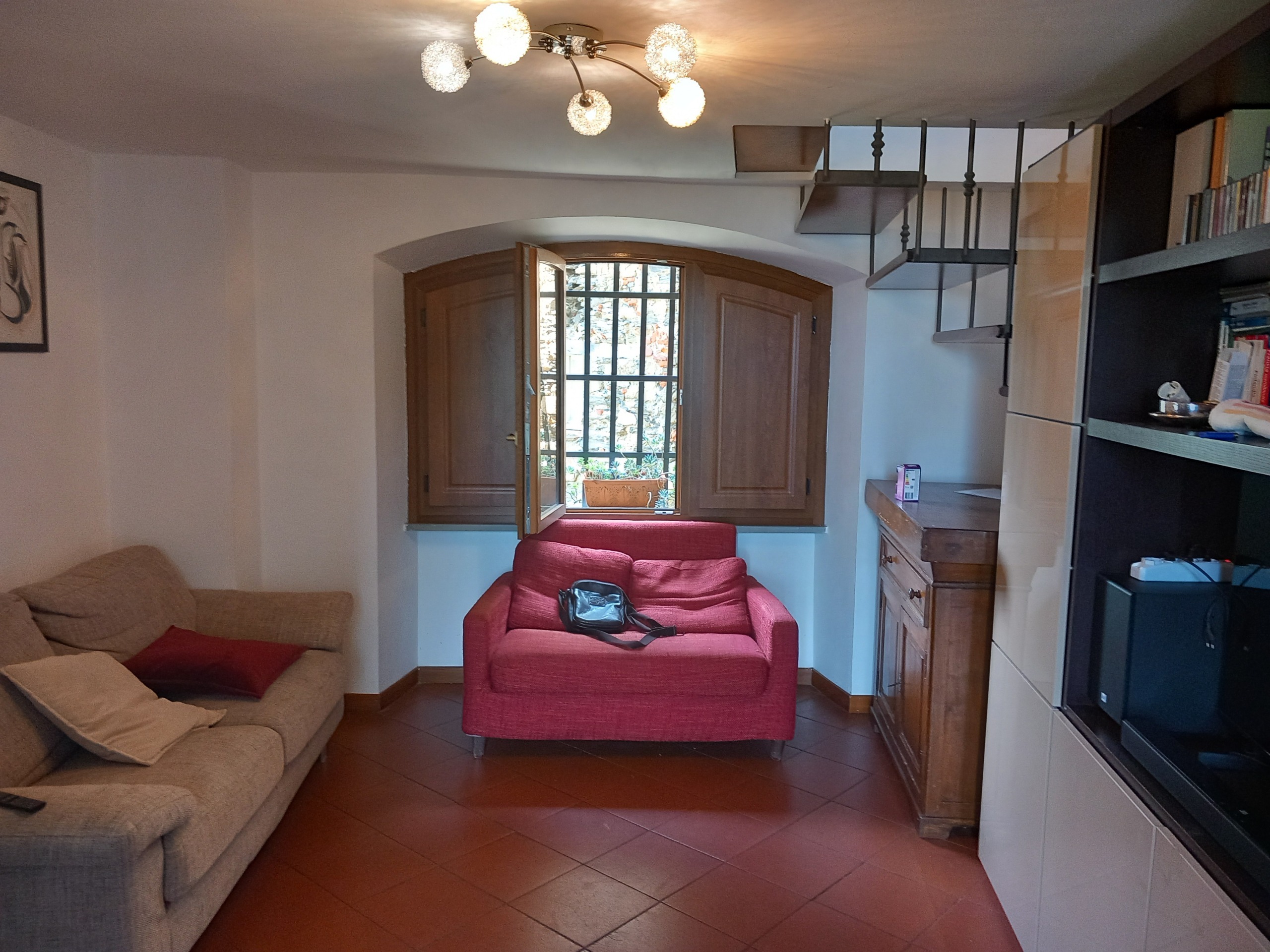 Appartamento con giardino a Ortonovo