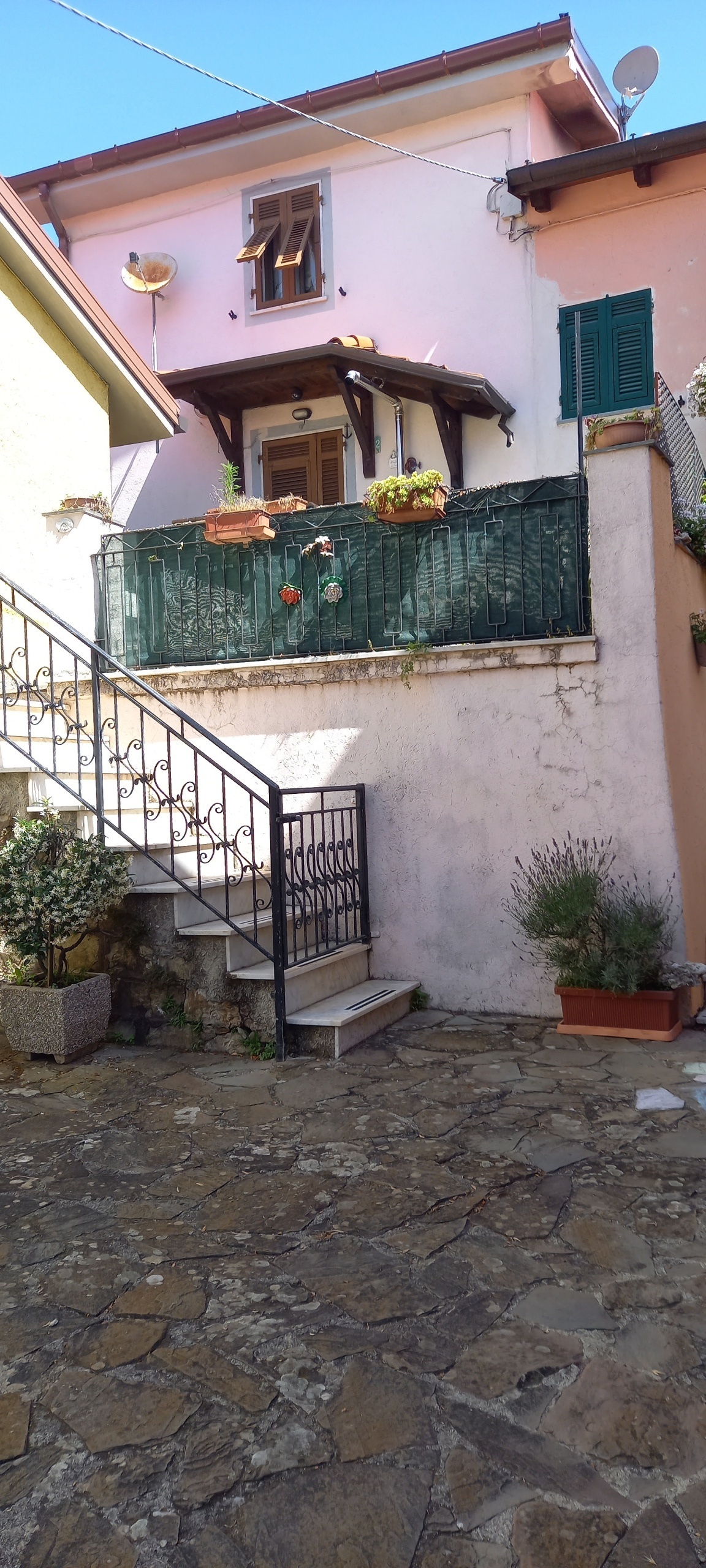 Appartamento con terrazzo, Zignago sero
