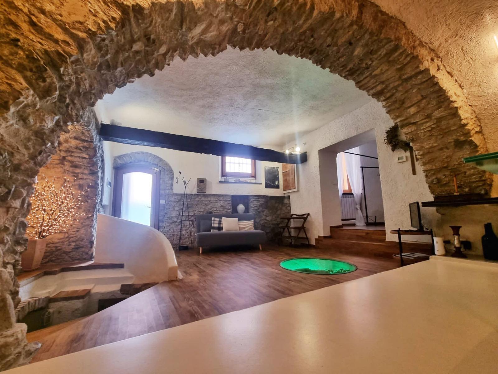 Trilocale in affitto, Arcola cerri