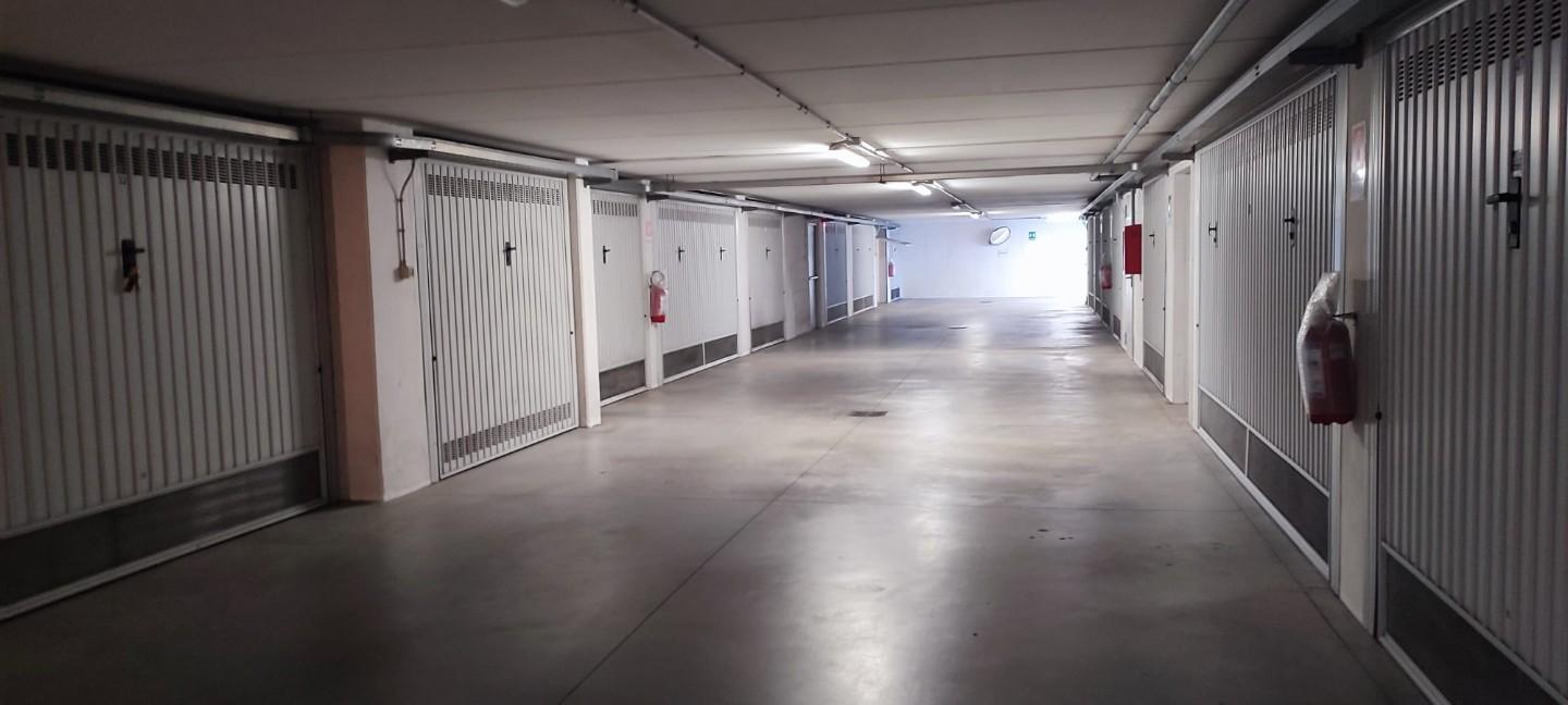 Box/Garage 23mq in vendita a Spinea