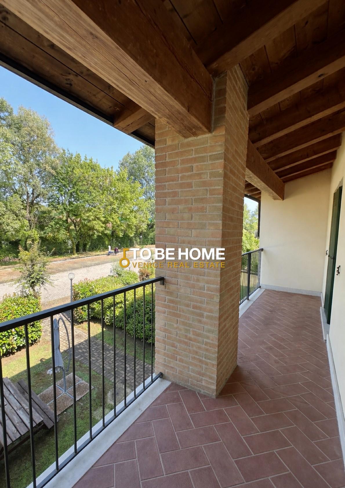 Trilocale con terrazzo a Martellago