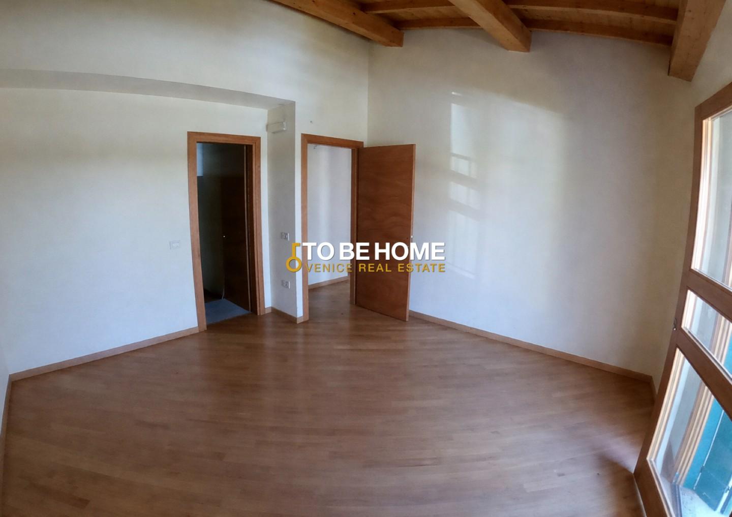 Trilocale con terrazzo a Martellago