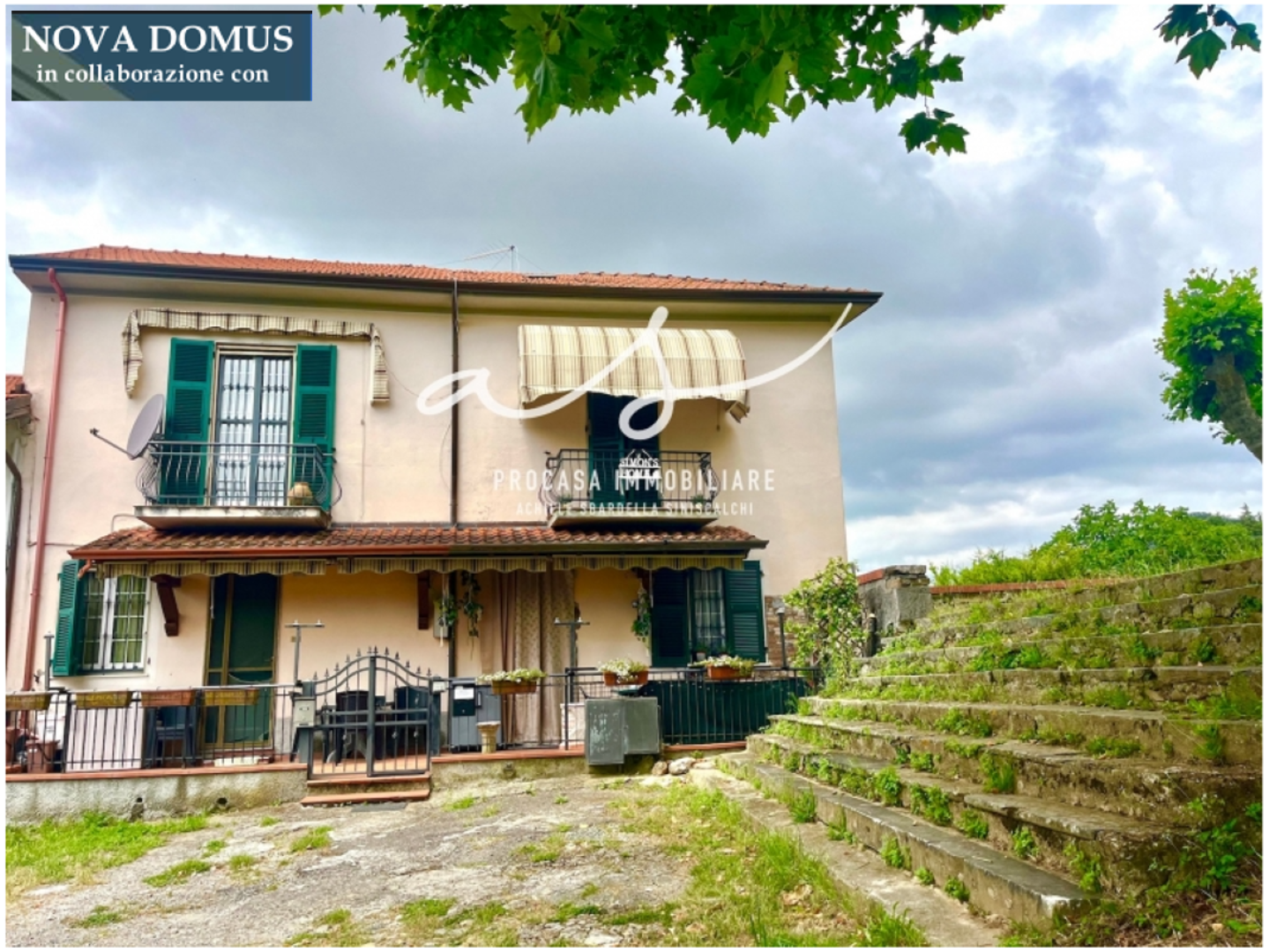 Casa indipendente con terrazzo in via castiglioni 25, Santo Stefano di Magra