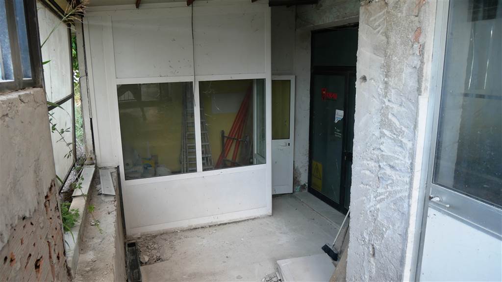 Capannone ristrutturata, Montignoso cervaiolo