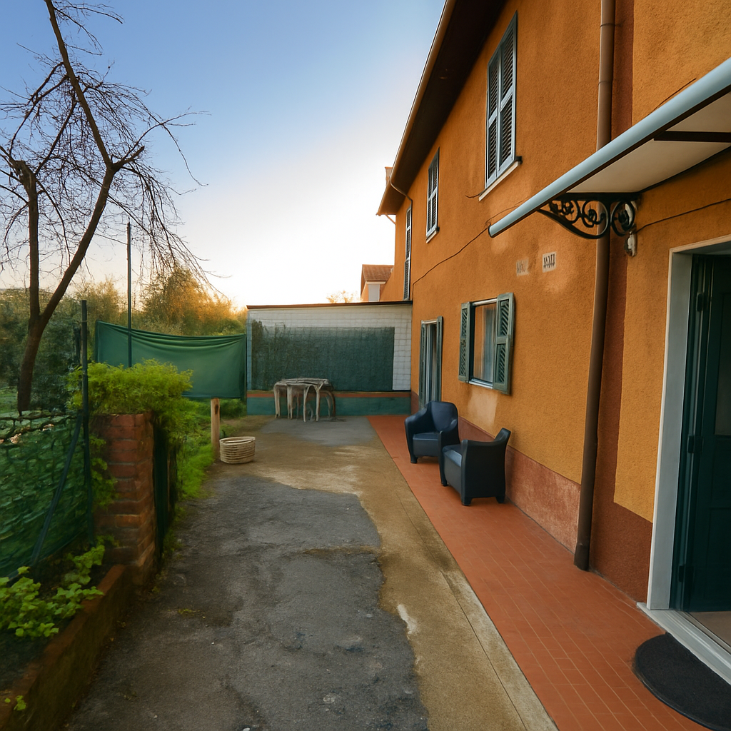 Casa indipendente con giardino in via cisa trav . 4 13, Sarzana