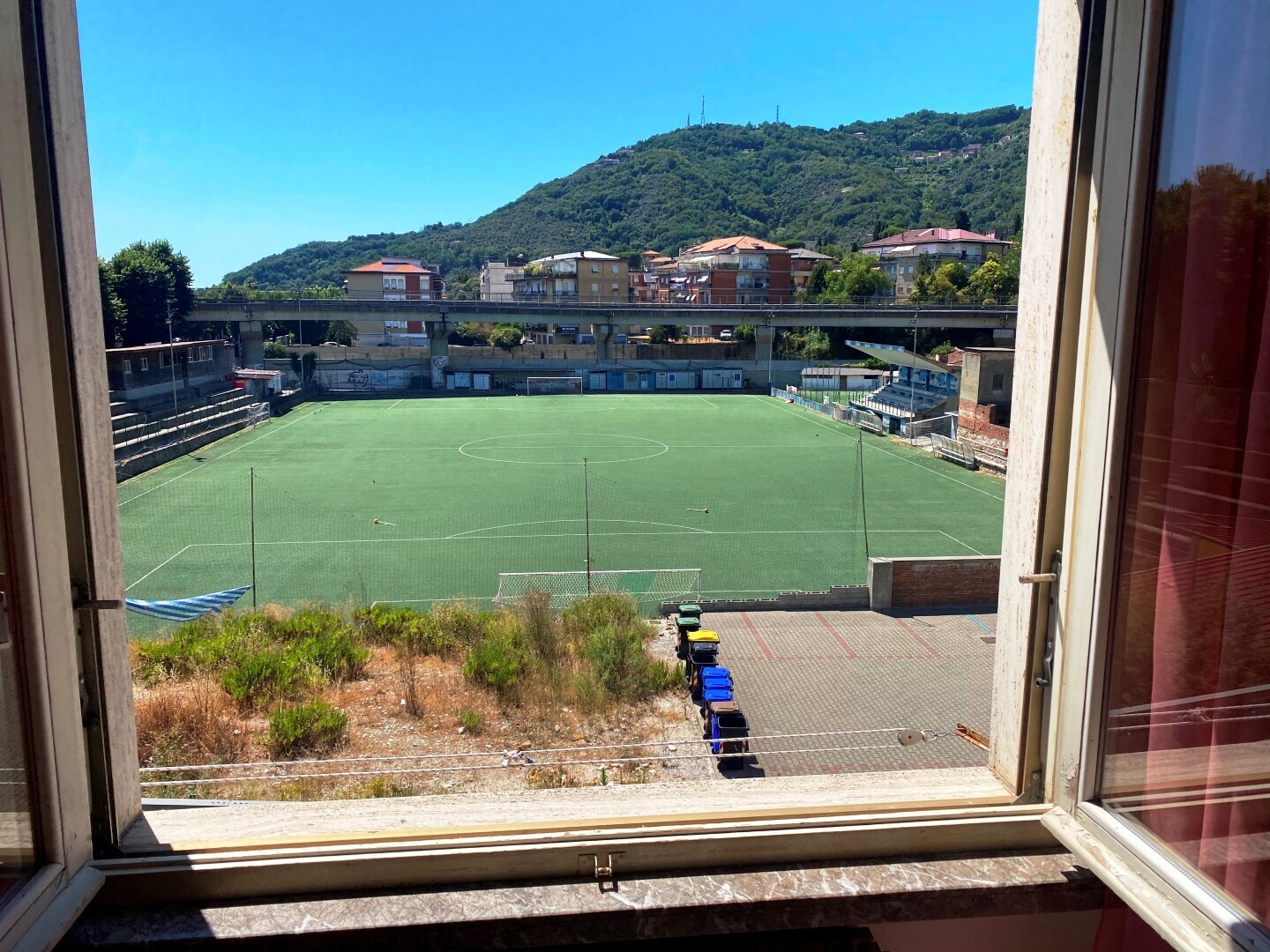 Appartamento con terrazzo in via di stabbio 3, Carrara