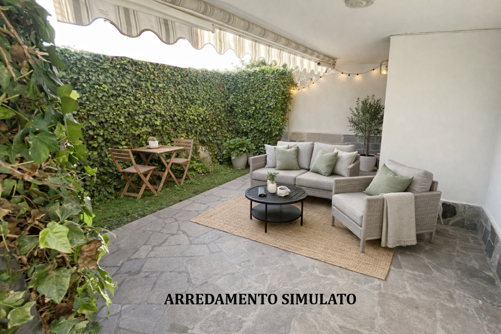 Casa indipendente con giardino in strada statale 1 189, Castelnuovo Magra