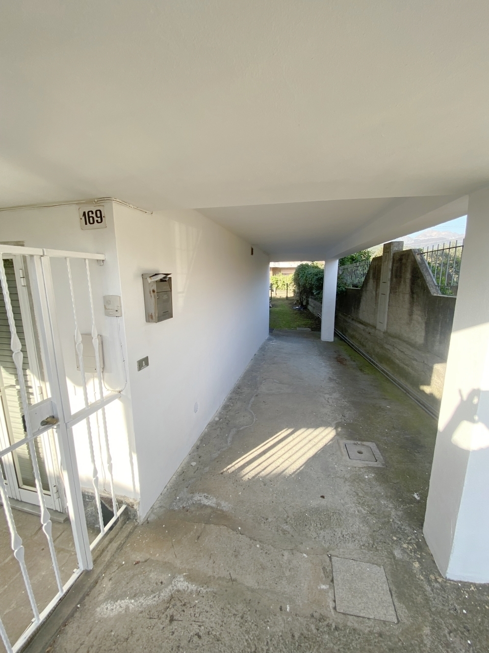 Casa indipendente con giardino in strada statale 1 189, Castelnuovo Magra