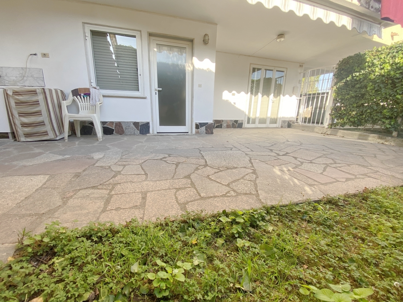 Casa indipendente con giardino in strada statale 1 189, Castelnuovo Magra