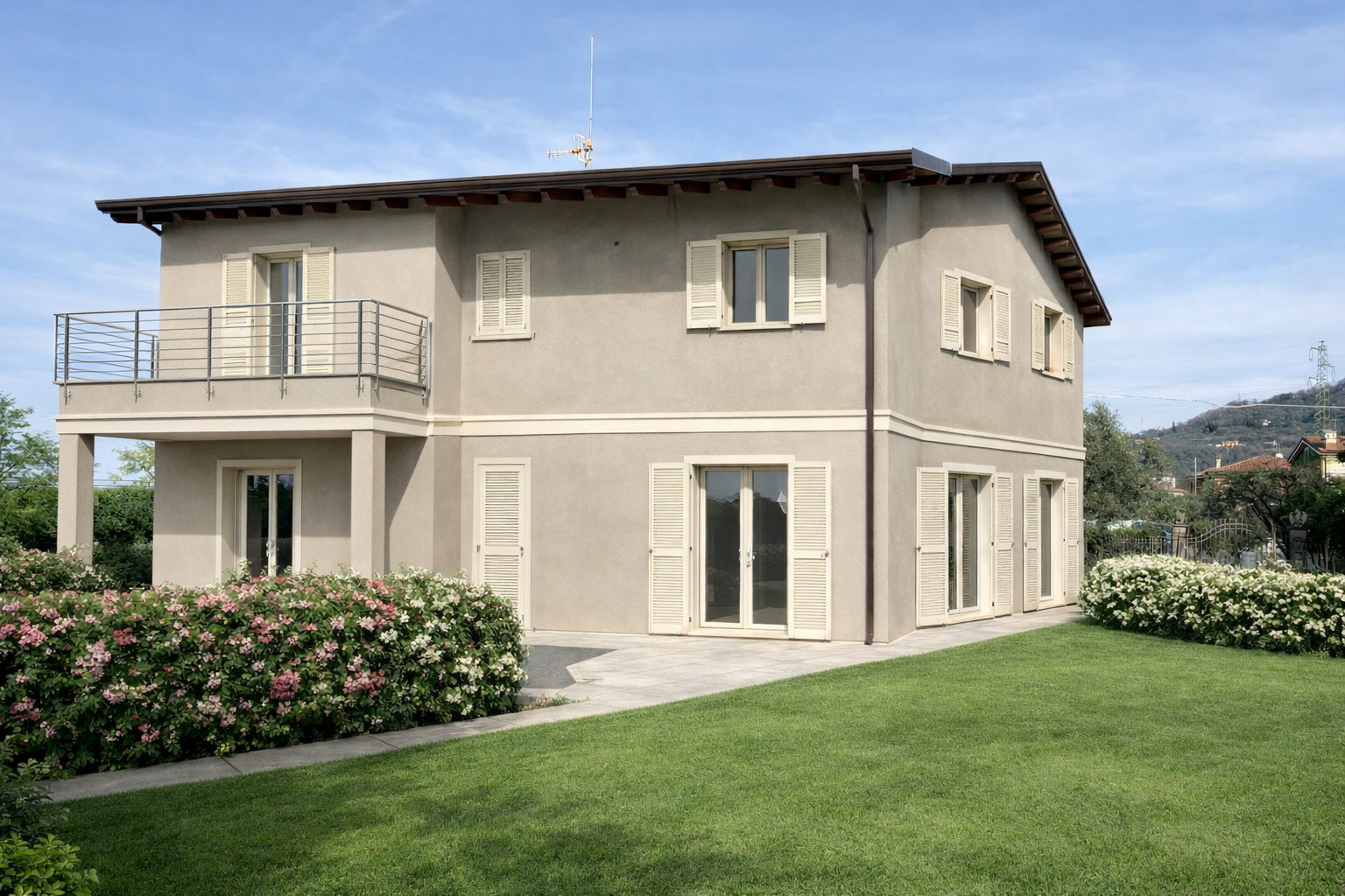 Casa indipendente con giardino in via bologna 17, Castelnuovo Magra