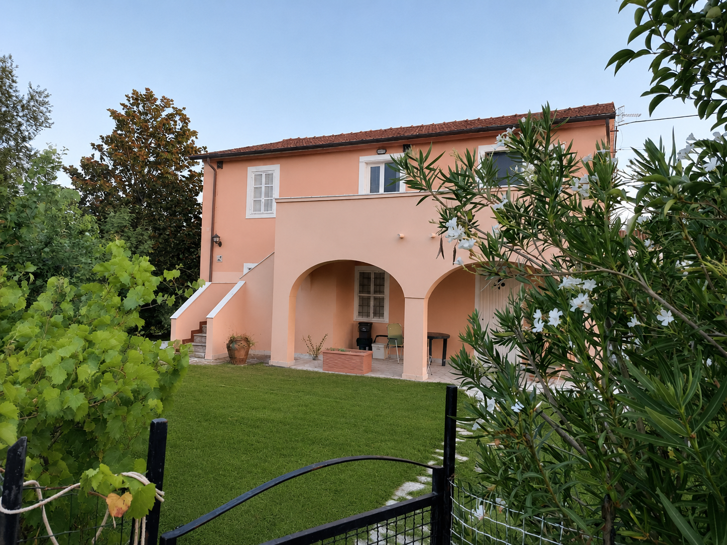 Casa indipendente con giardino in via papa giovanni xxiii 6, Castelnuovo Magra