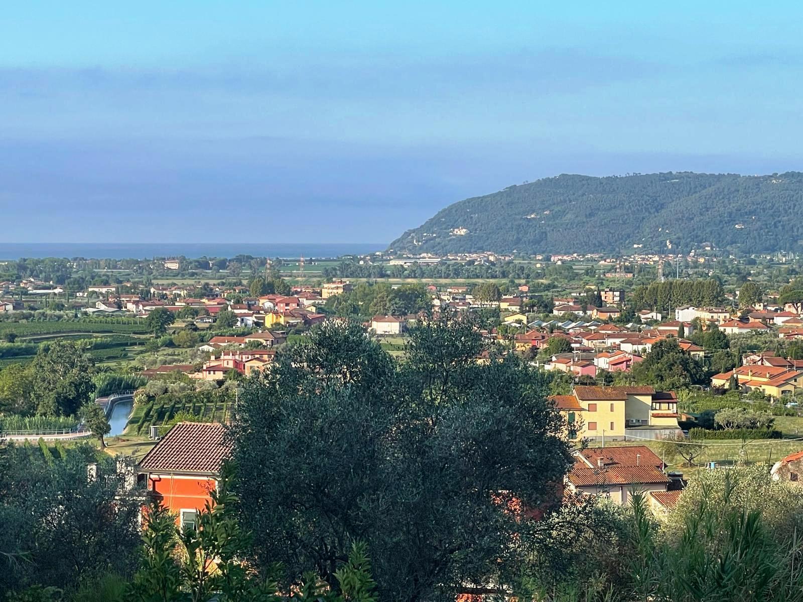 Terreno Edificabile con giardino in via degli ulivi 31, Castelnuovo Magra