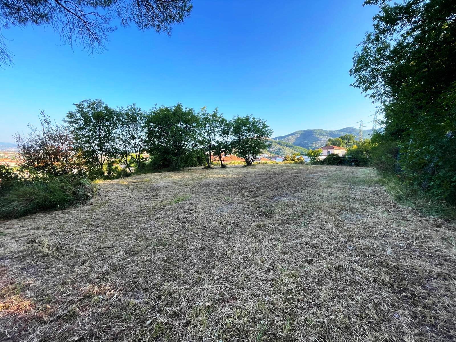 Terreno Edificabile con giardino in via degli ulivi 31, Castelnuovo Magra