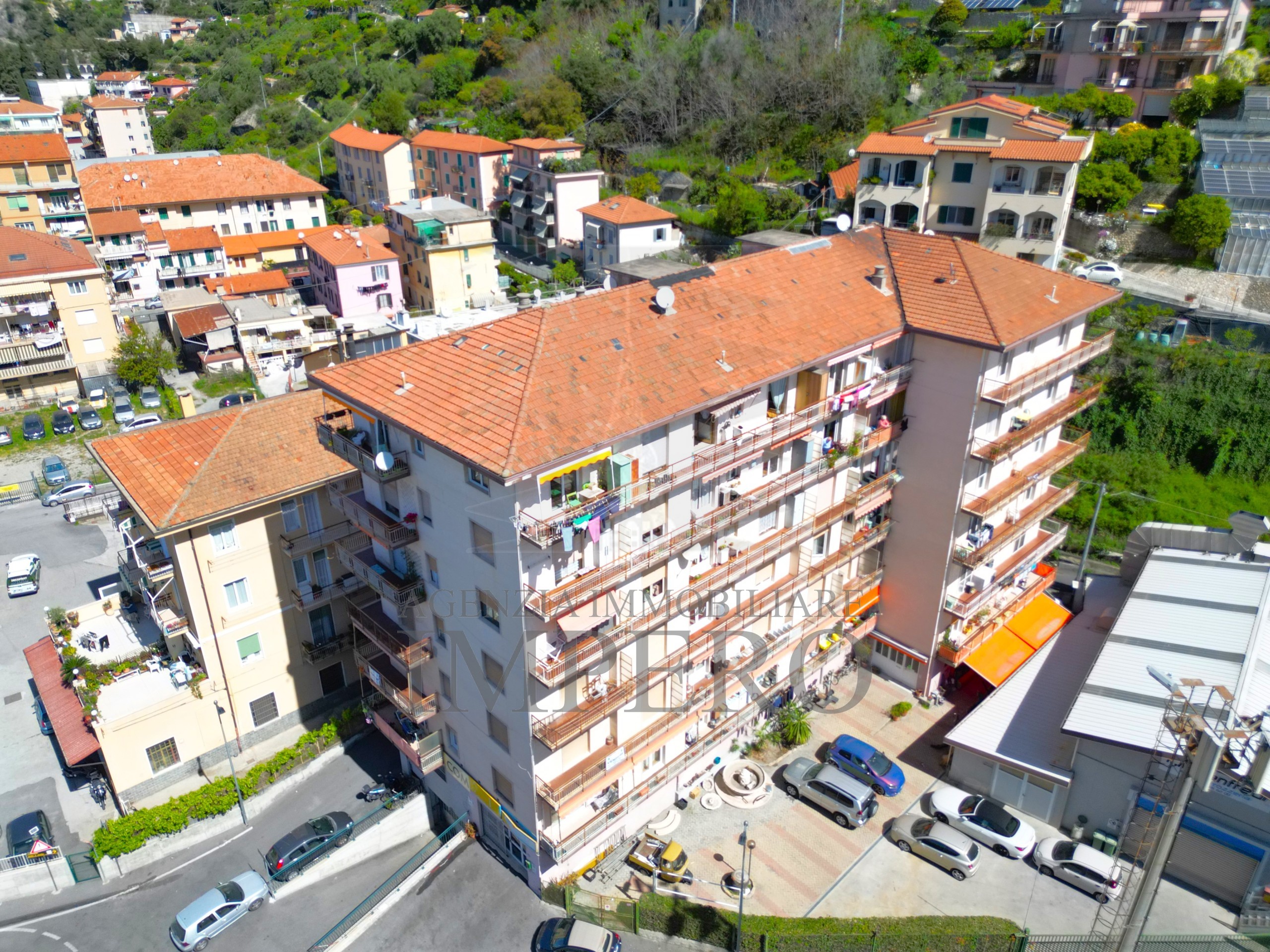 Appartamento con terrazzi in via riccardo zandonai 7, Ventimiglia