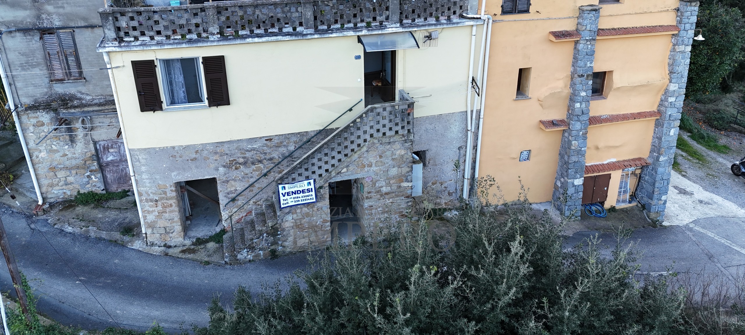 Casa indipendente con giardino in via l. alborno 49a, Ventimiglia