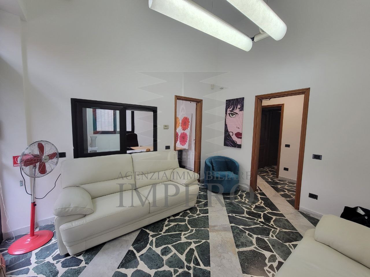 Trilocale con terrazzo in via vittorio veneto 13, Bordighera