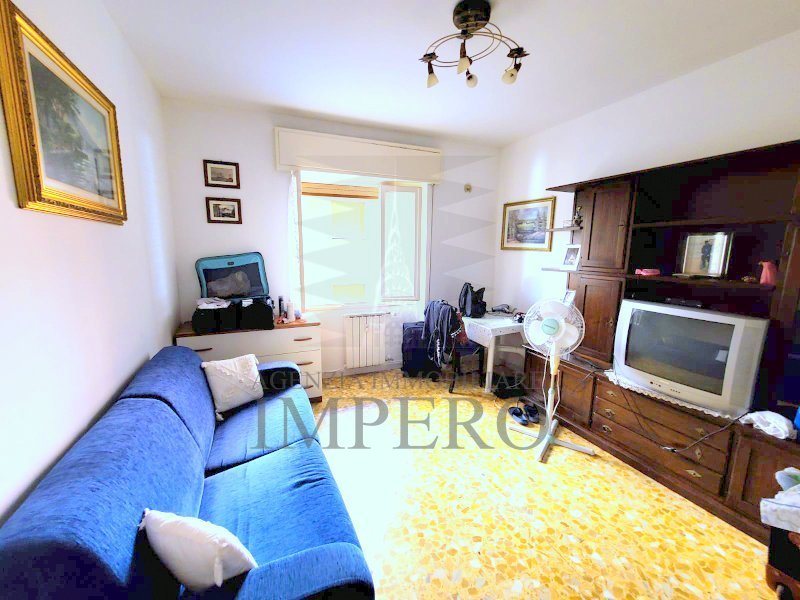 Trilocale da ristrutturare in via sottoconvento 76, Ventimiglia