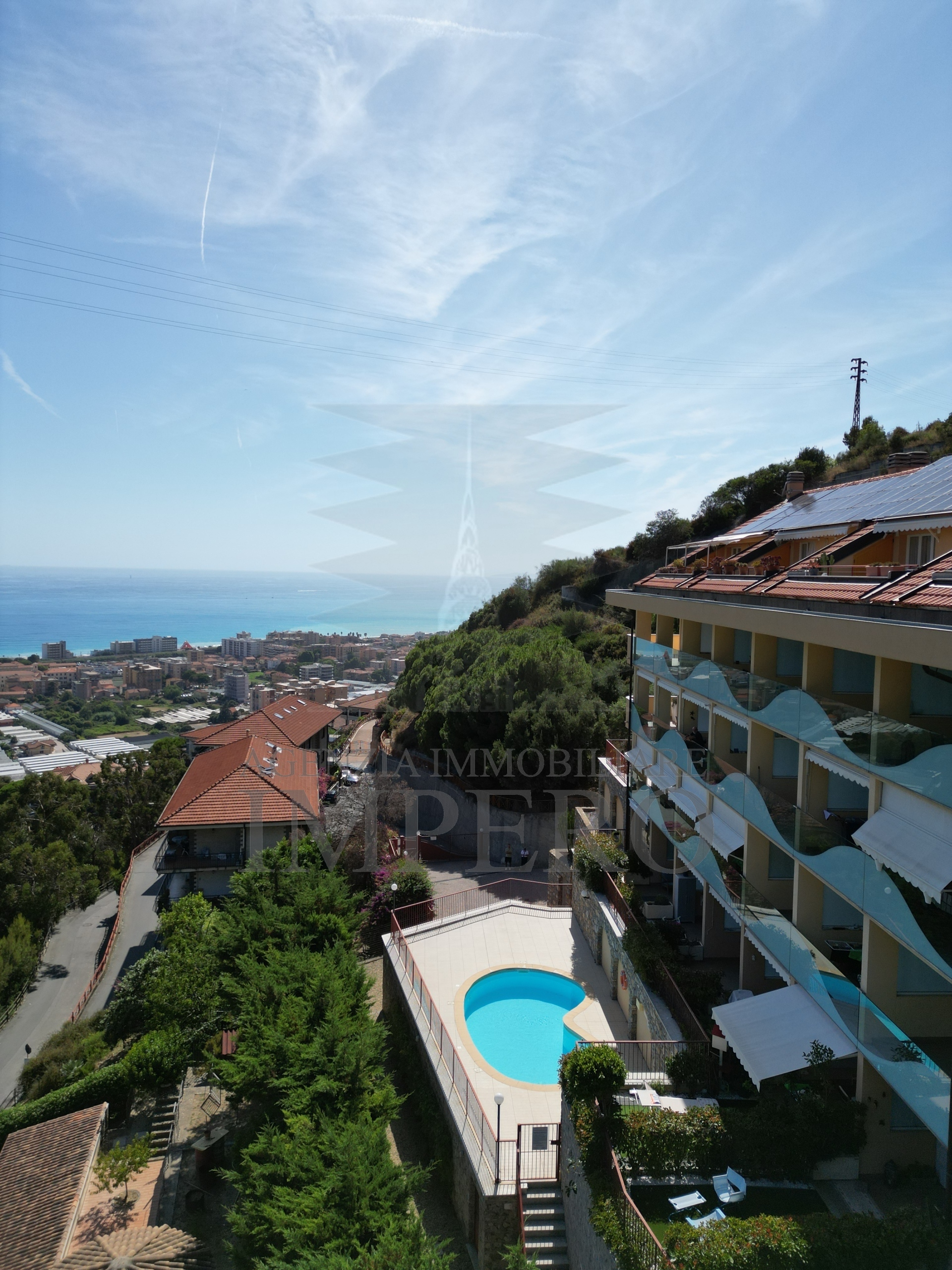 Trilocale con terrazzo in via privata bellavista 153, Vallecrosia