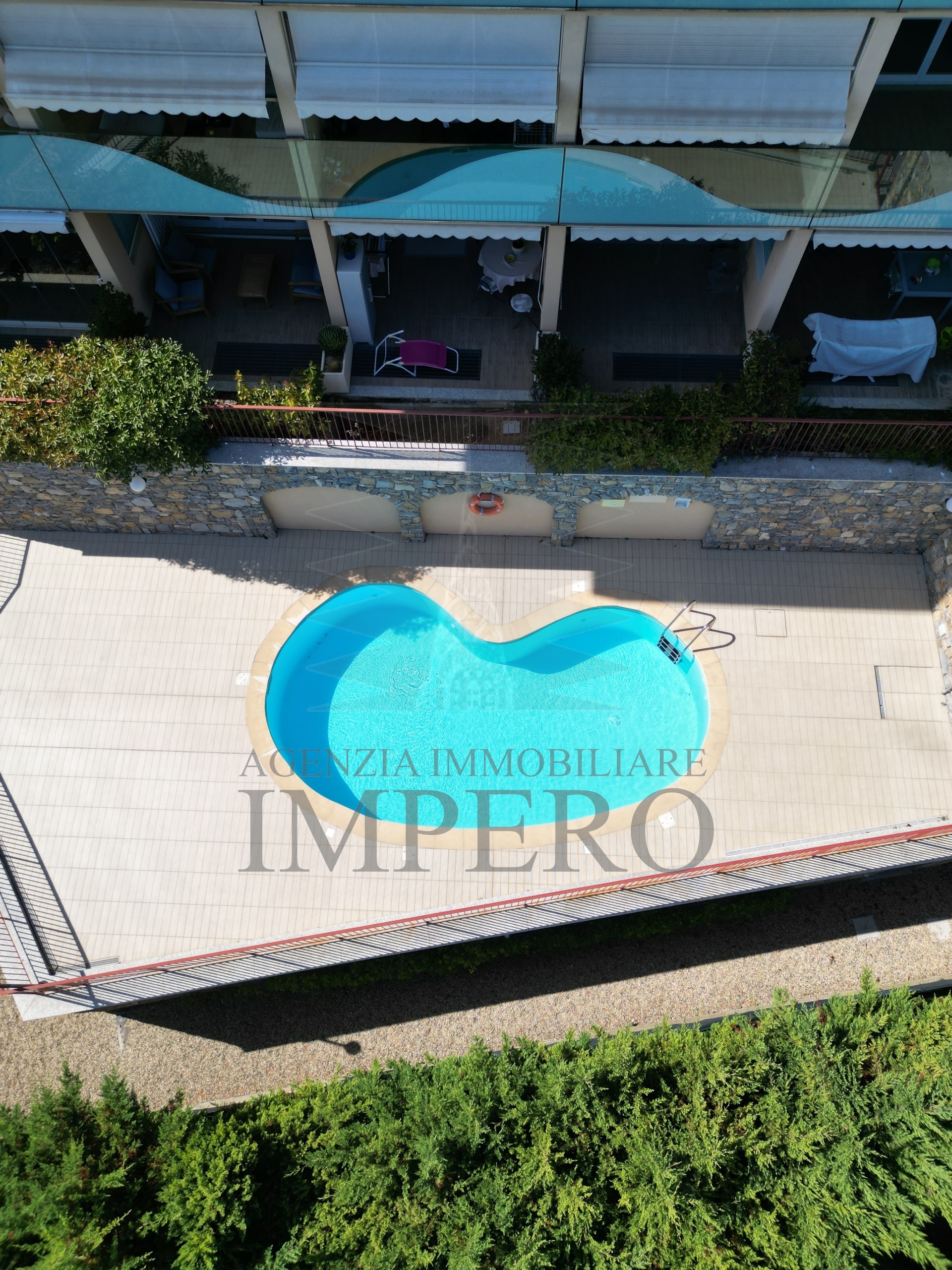 Trilocale con terrazzo in via privata bellavista 153, Vallecrosia