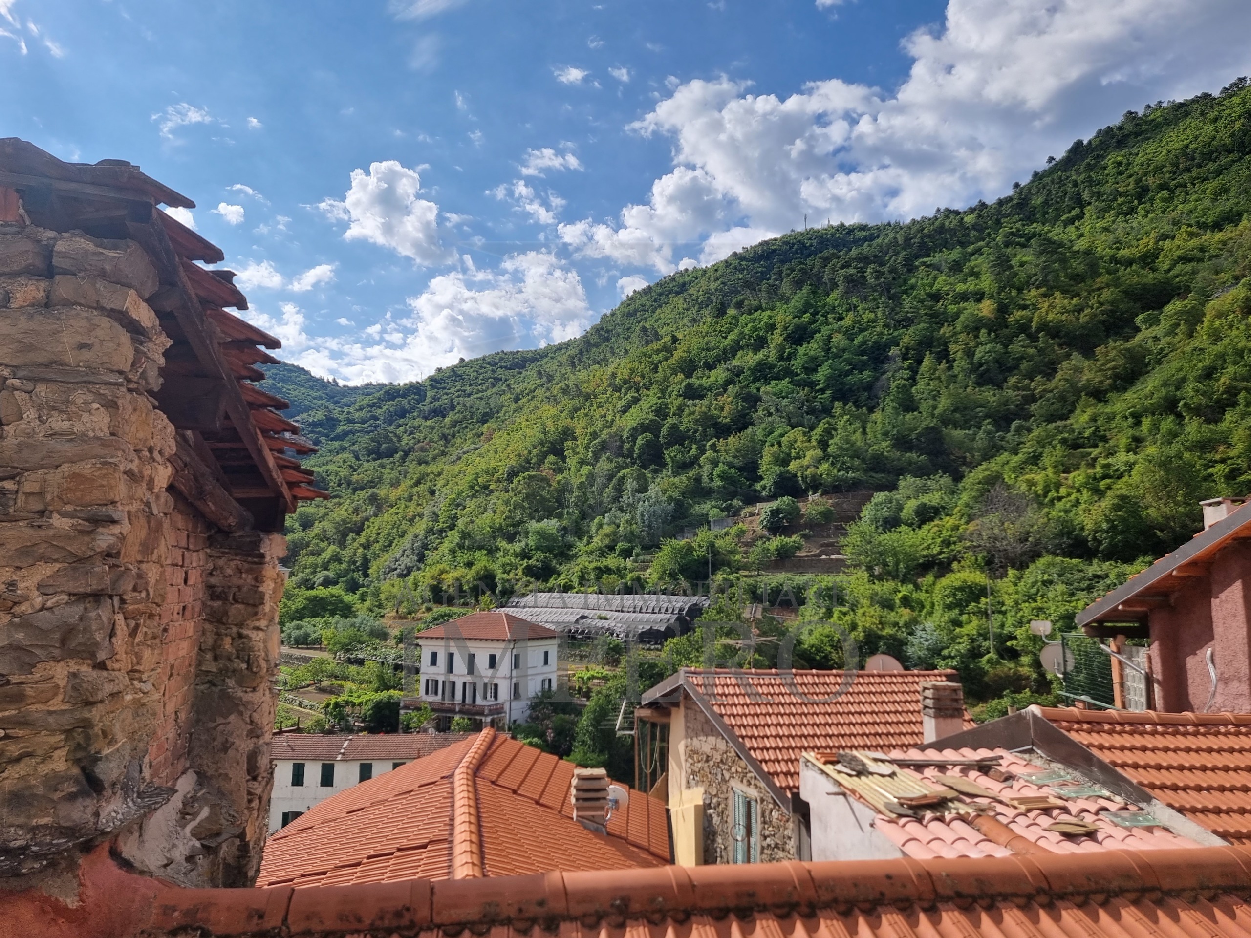 Appartamento da ristrutturare in via colonne 16, Pigna