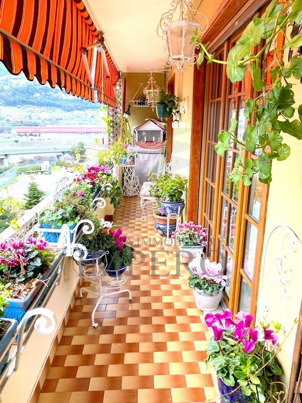 Appartamento con box in via eugenio montale, Ventimiglia