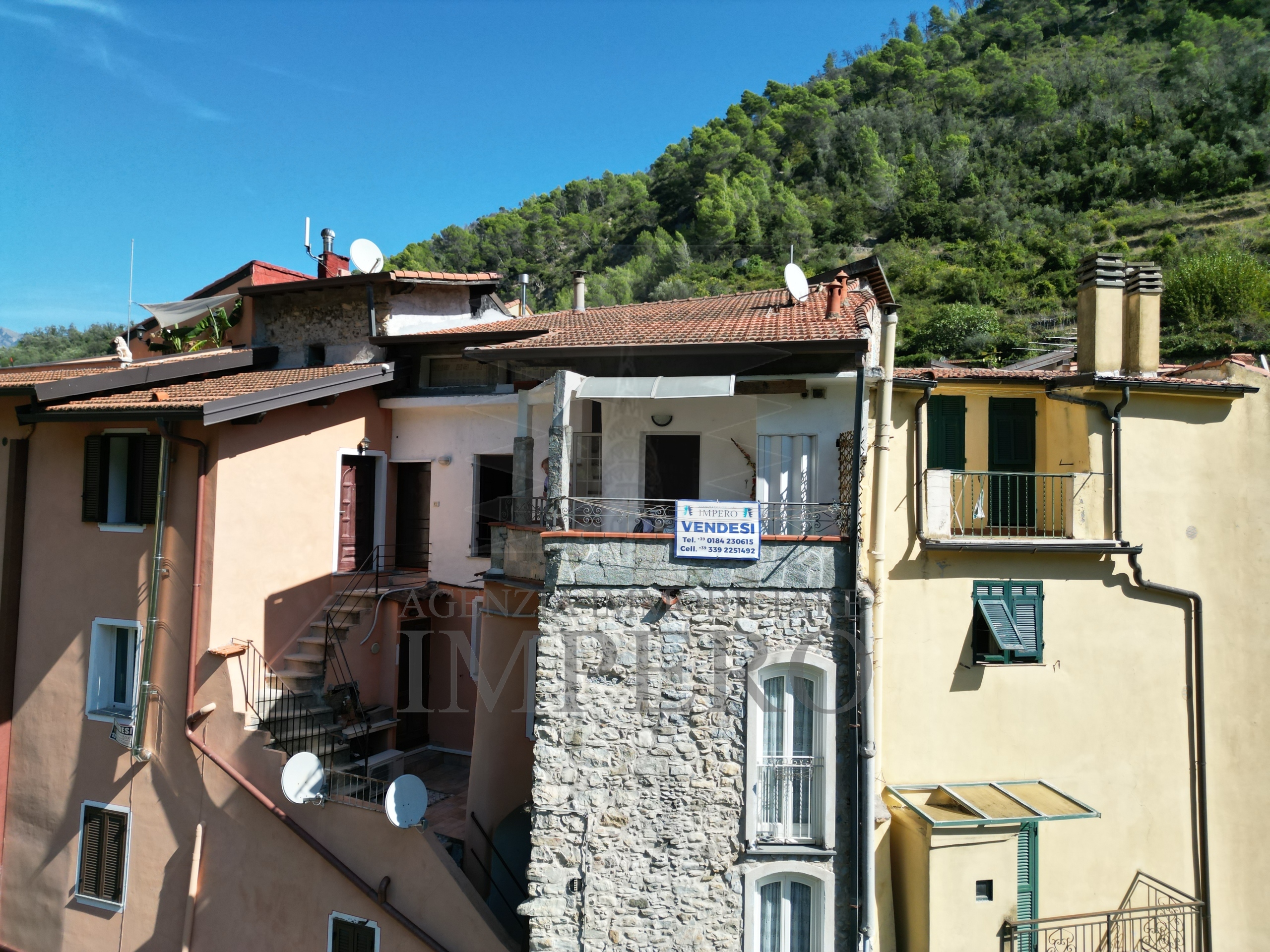 Quadrilocale con terrazzo in via case palanchi 4, Ventimiglia