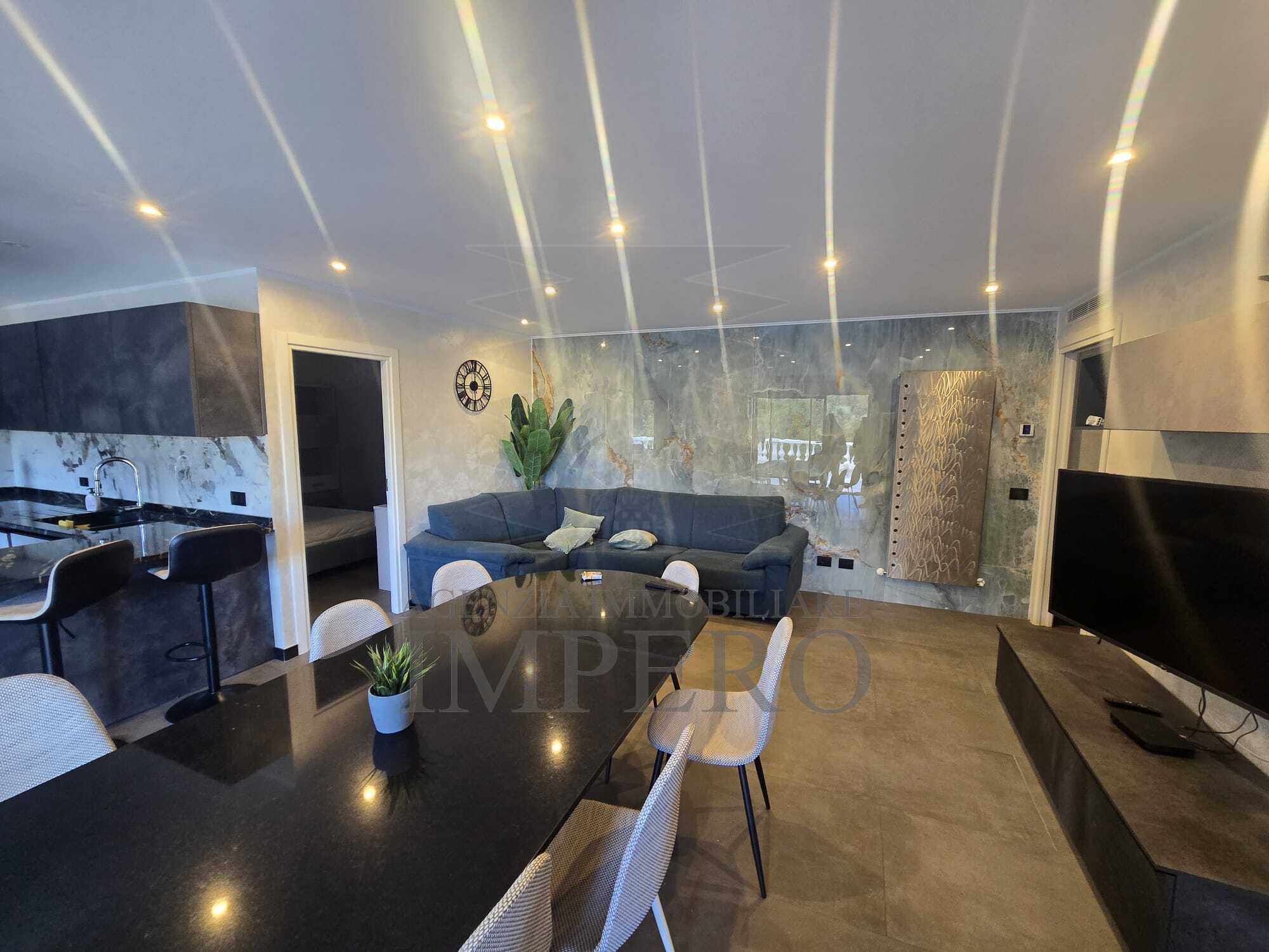 Casa indipendente con giardino in corso nizza 9, Ventimiglia