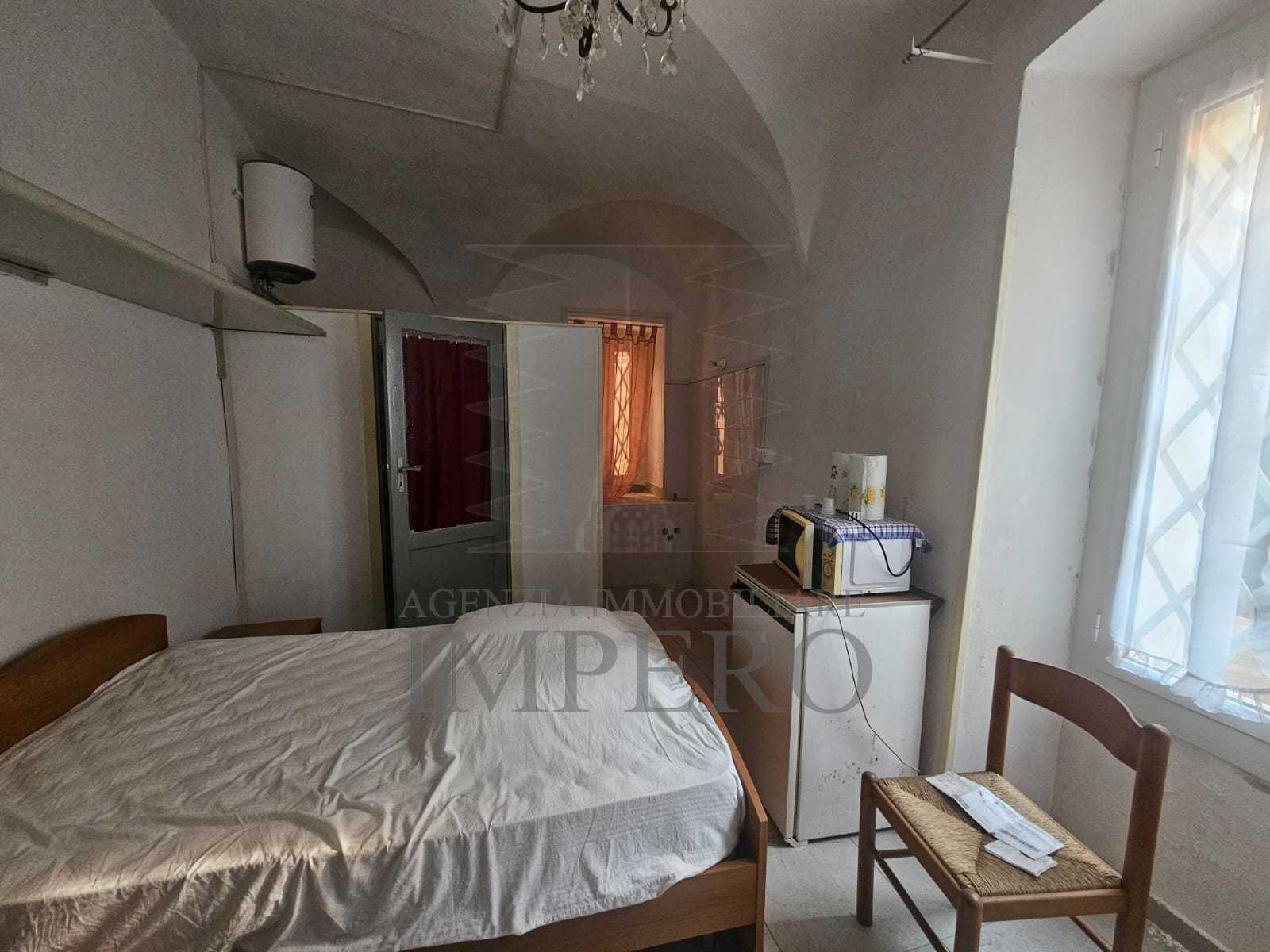 Magazzino da ristrutturare in via giuseppe garibaldi 9, Ventimiglia