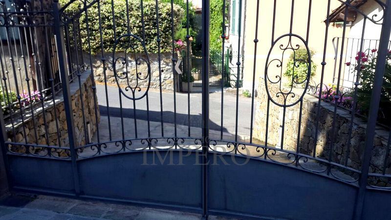 Casa indipendente con giardino in via nuova, Isolabona