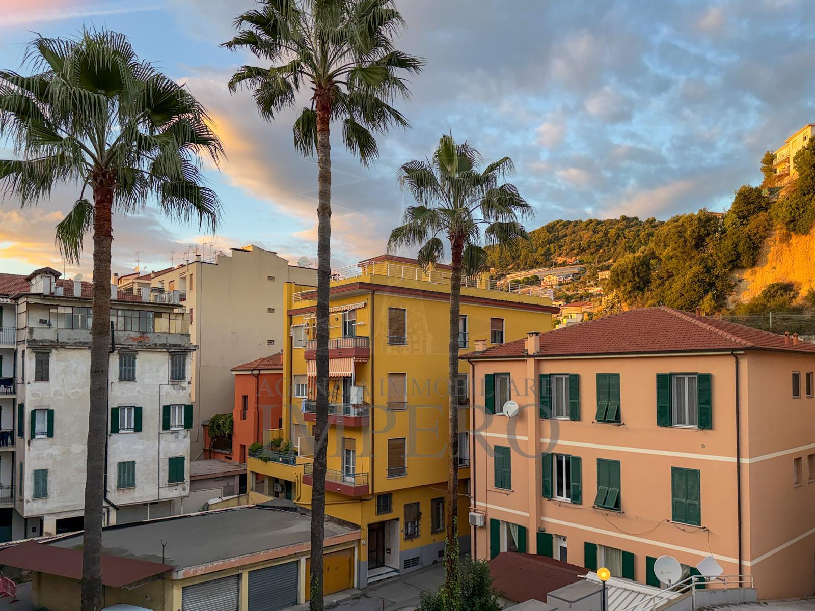 Bilocale con terrazzo in via sottoconvento 51, Ventimiglia