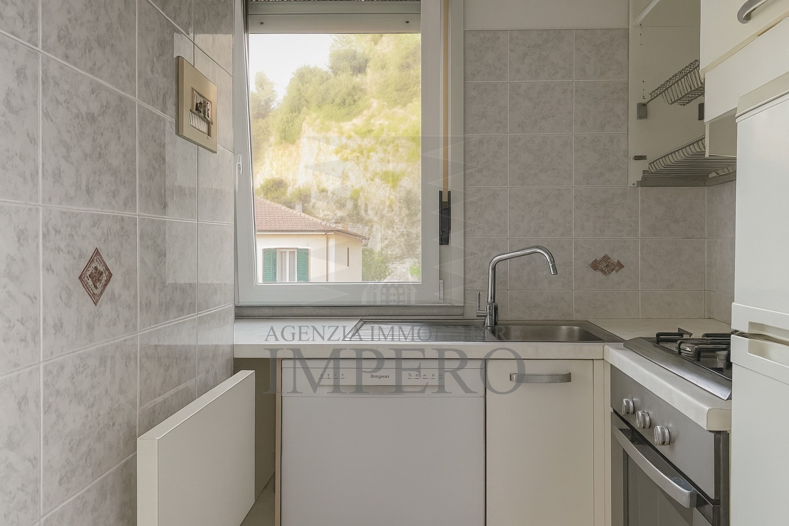 Bilocale con terrazzo in via sottoconvento 51, Ventimiglia