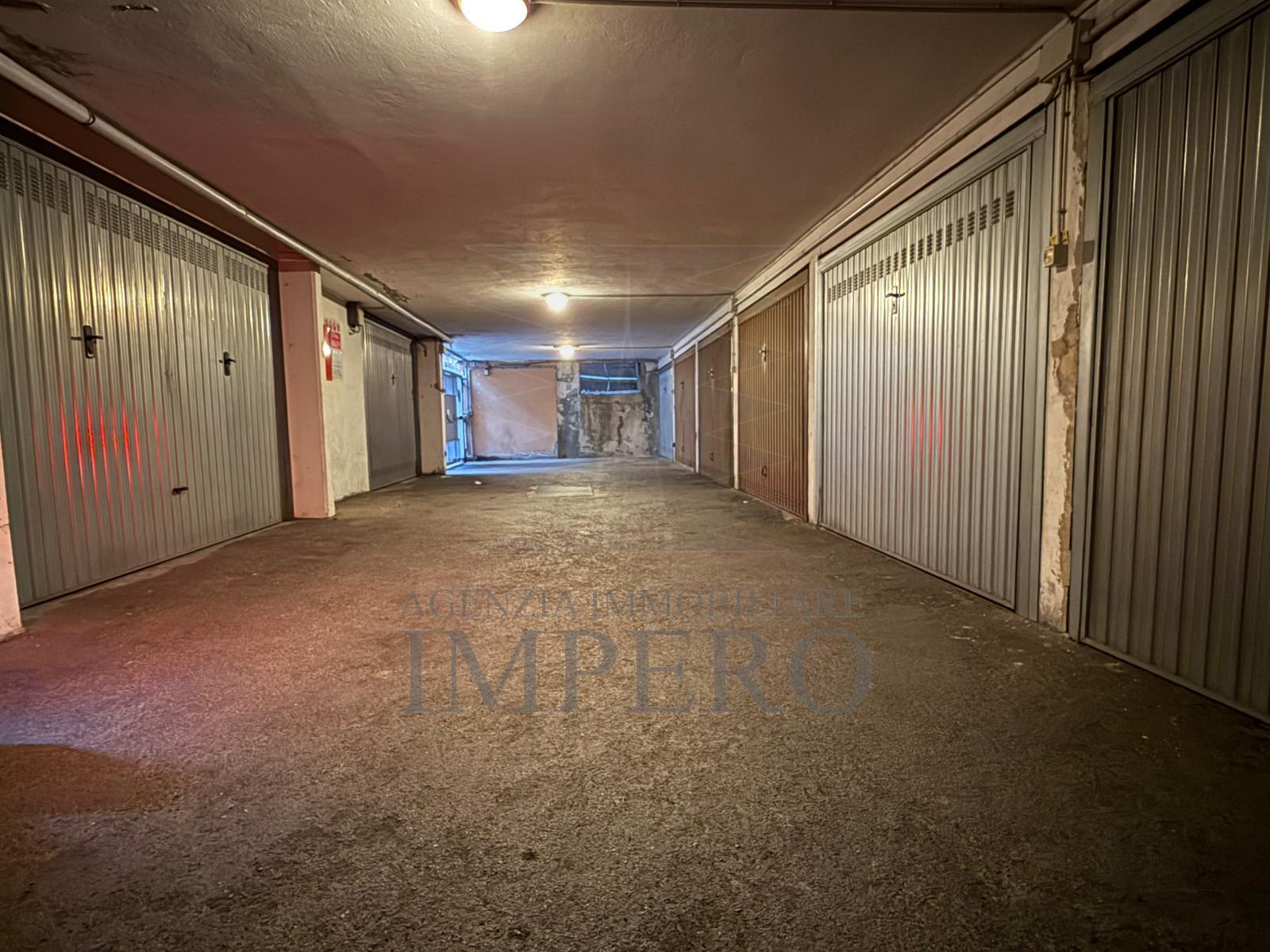 Box/Garage 17mq in vendita in corso genova 50, Ventimiglia