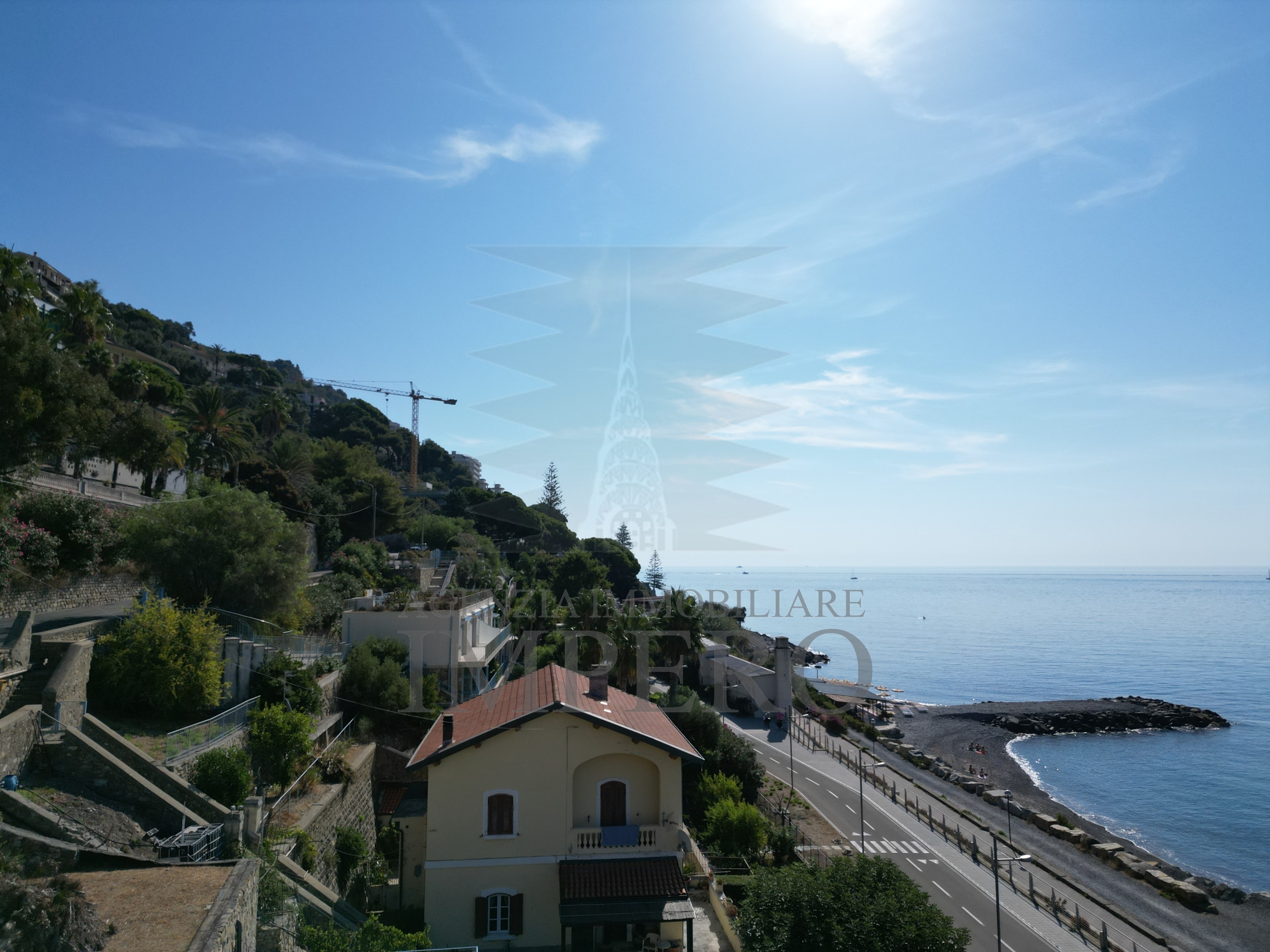 Trilocale vista mare in via cavalieri di malta 10, Ospedaletti