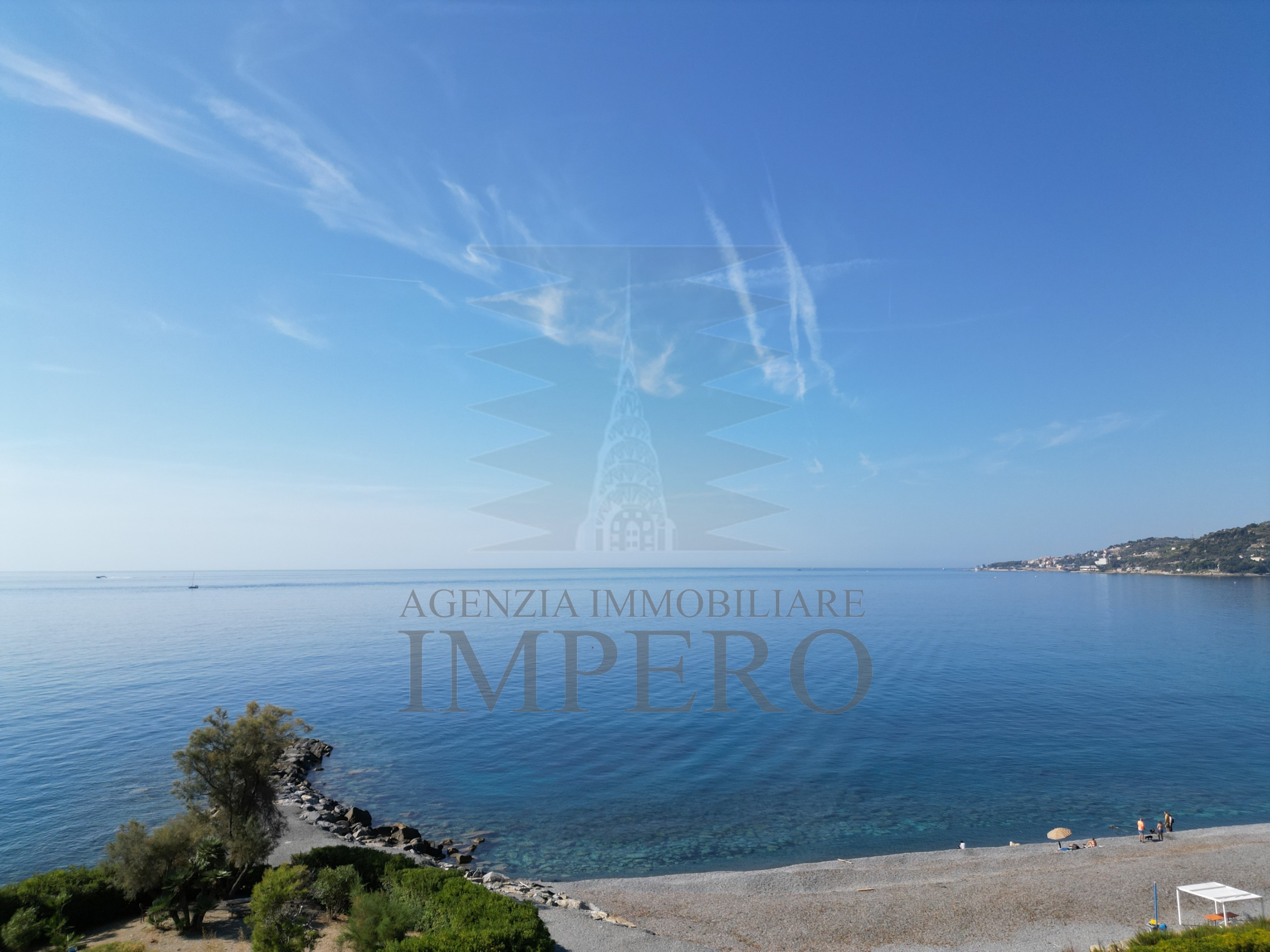 Trilocale vista mare in via cavalieri di malta 10, Ospedaletti