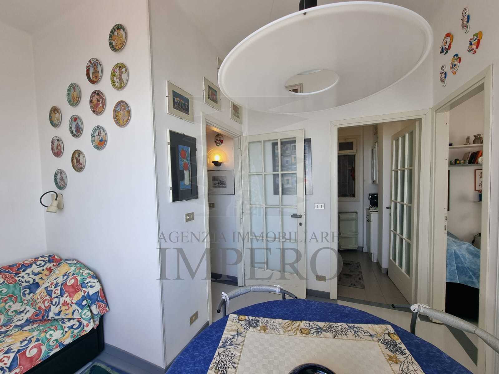 Trilocale vista mare in via cavalieri di malta 10, Ospedaletti