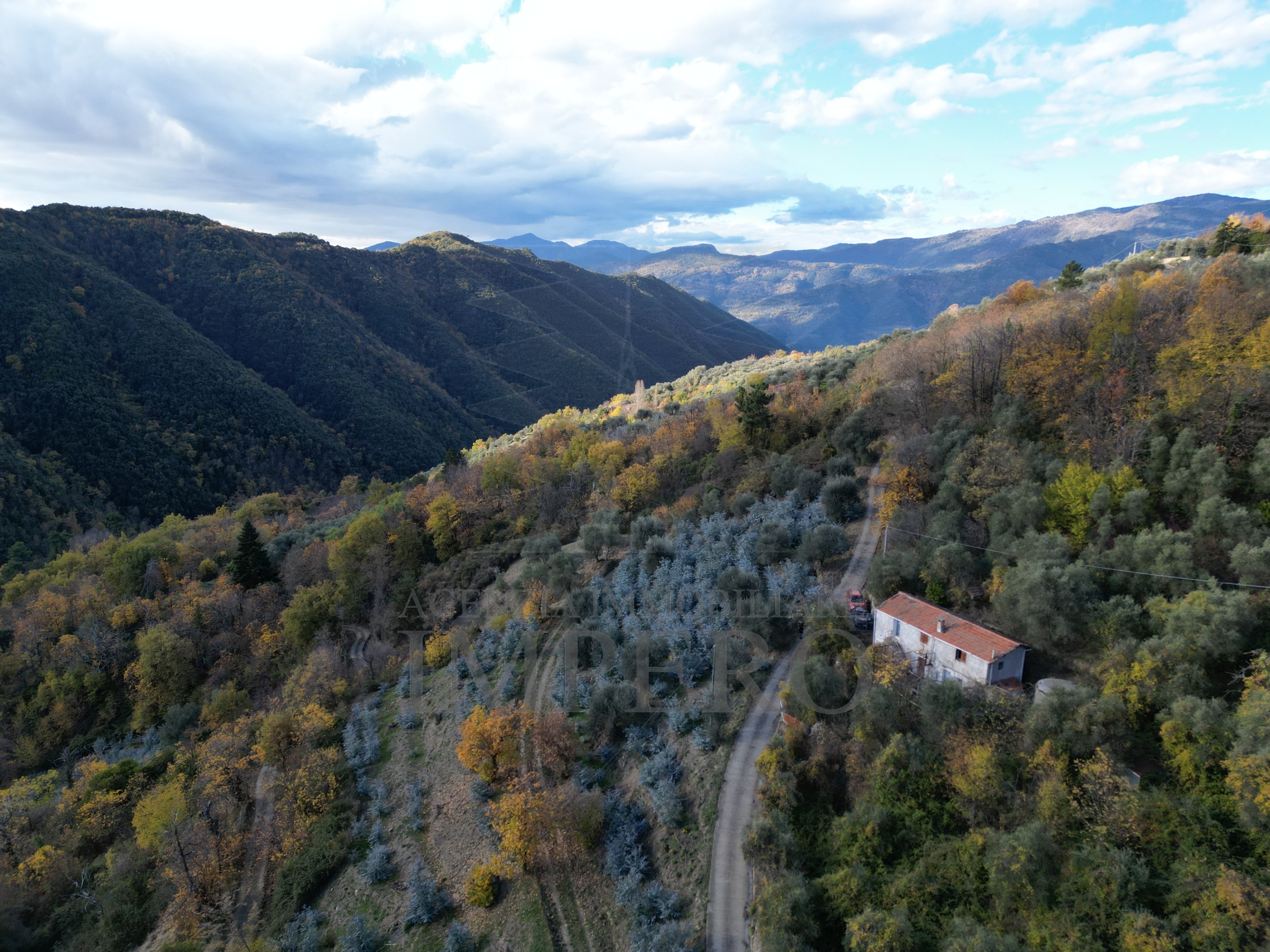 Villa con giardino in localit pomo 2, Castel Vittorio