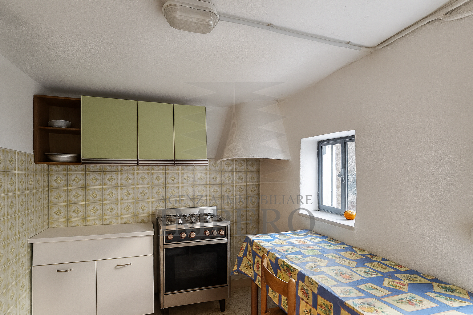 Villa con giardino in localit pomo 2, Castel Vittorio