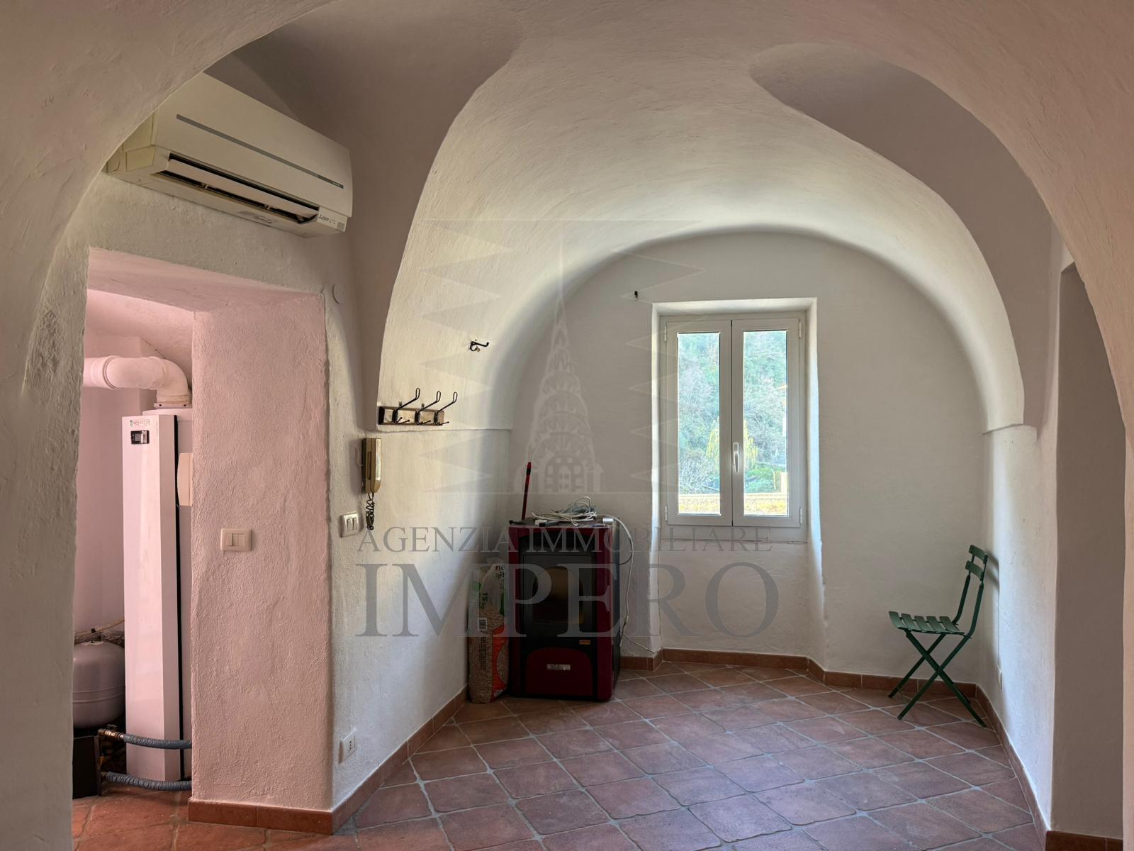 Appartamento con box in via case palanchi 4, Ventimiglia