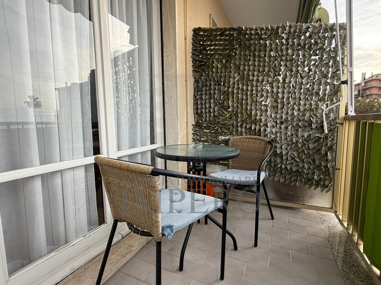 Bilocale con terrazzo in vico pescatori 1, Ventimiglia