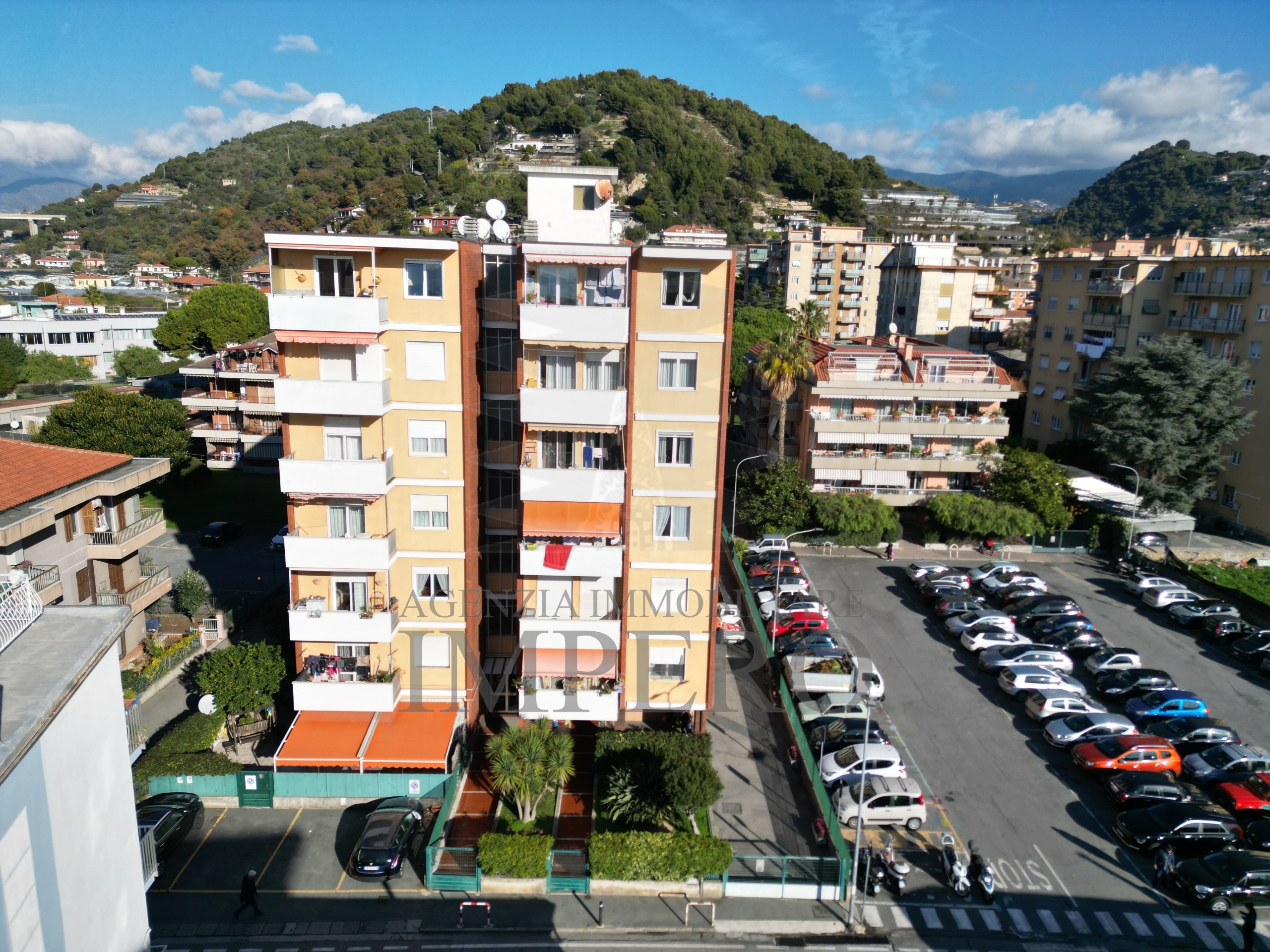 Quadrilocale da ristrutturare in via s.vincenzo 144, Vallecrosia