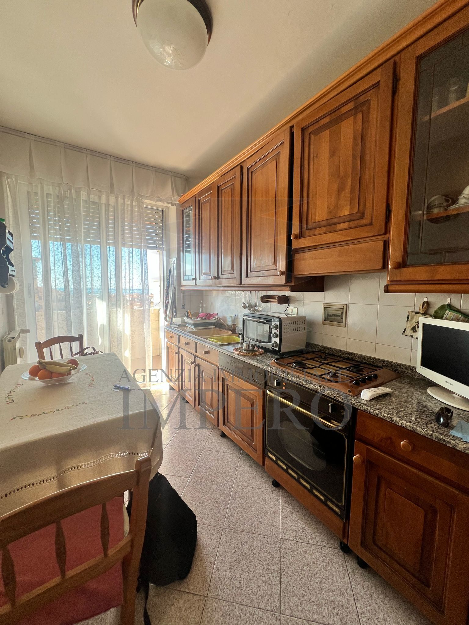 Quadrilocale da ristrutturare in via s.vincenzo 144, Vallecrosia