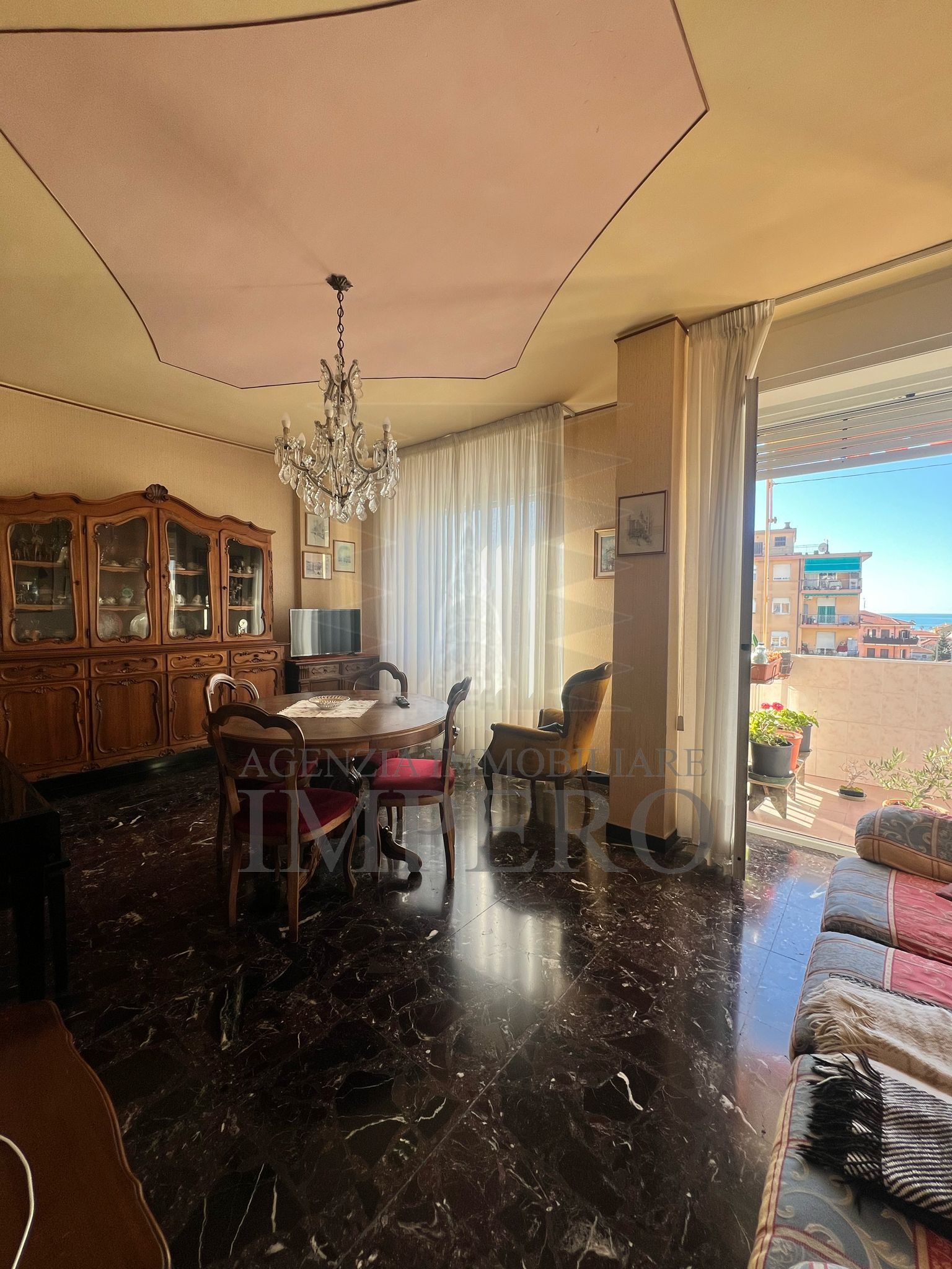 Quadrilocale da ristrutturare in via s.vincenzo 144, Vallecrosia