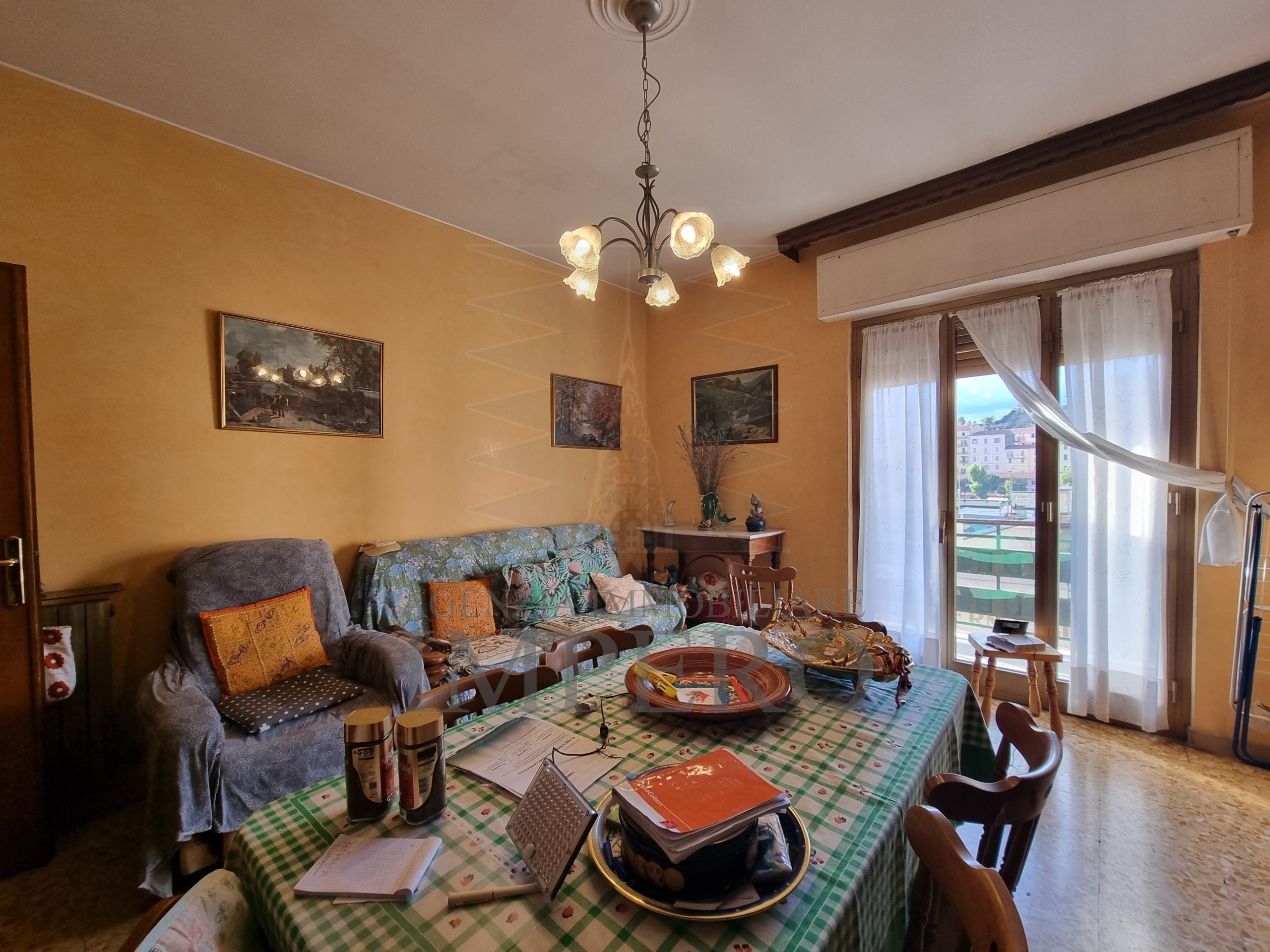 Quadrilocale da ristrutturare in via aprosio 6c, Ventimiglia