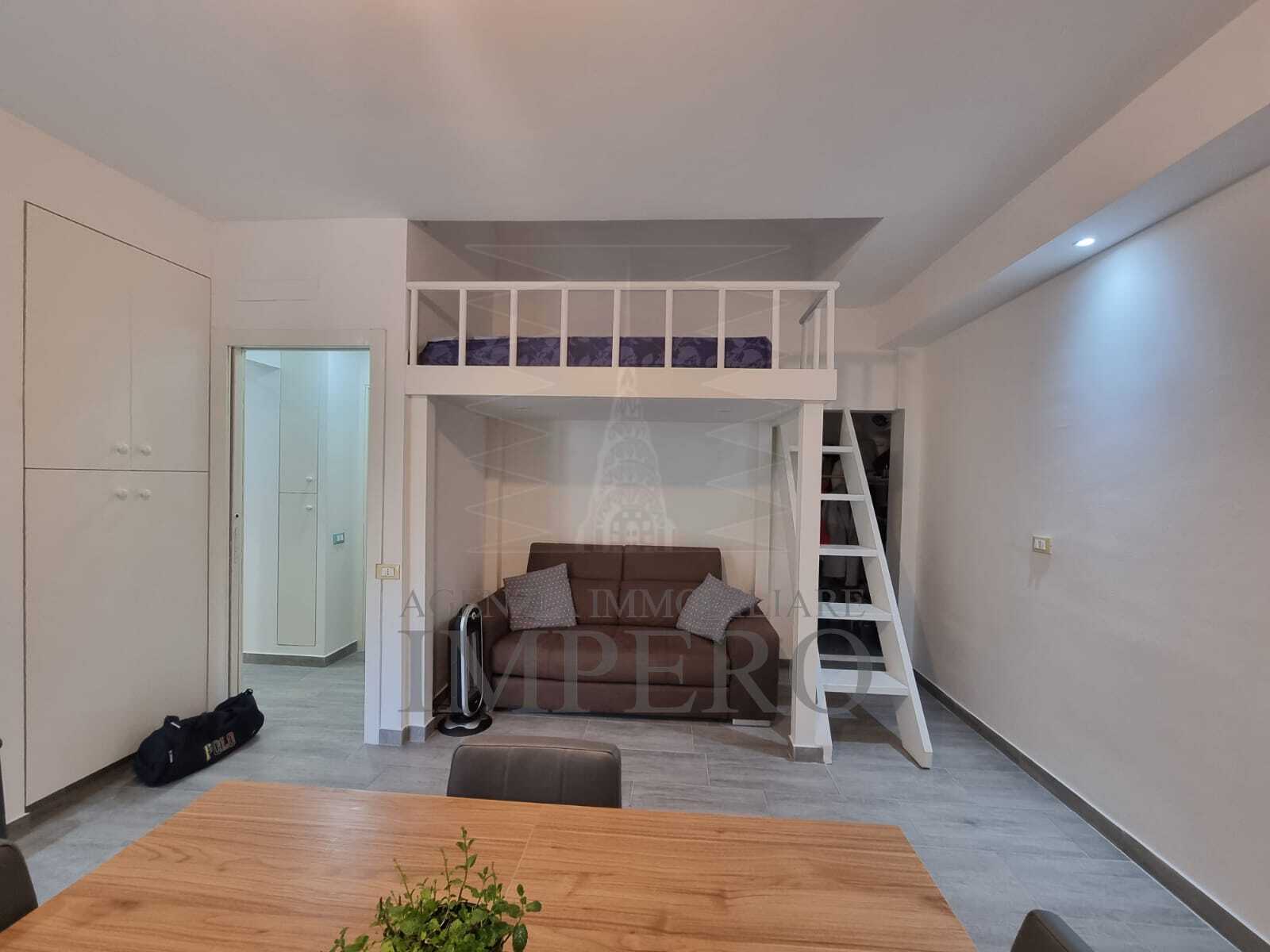 Casa indipendente ristrutturata in via xxv aprile 12, Vallecrosia