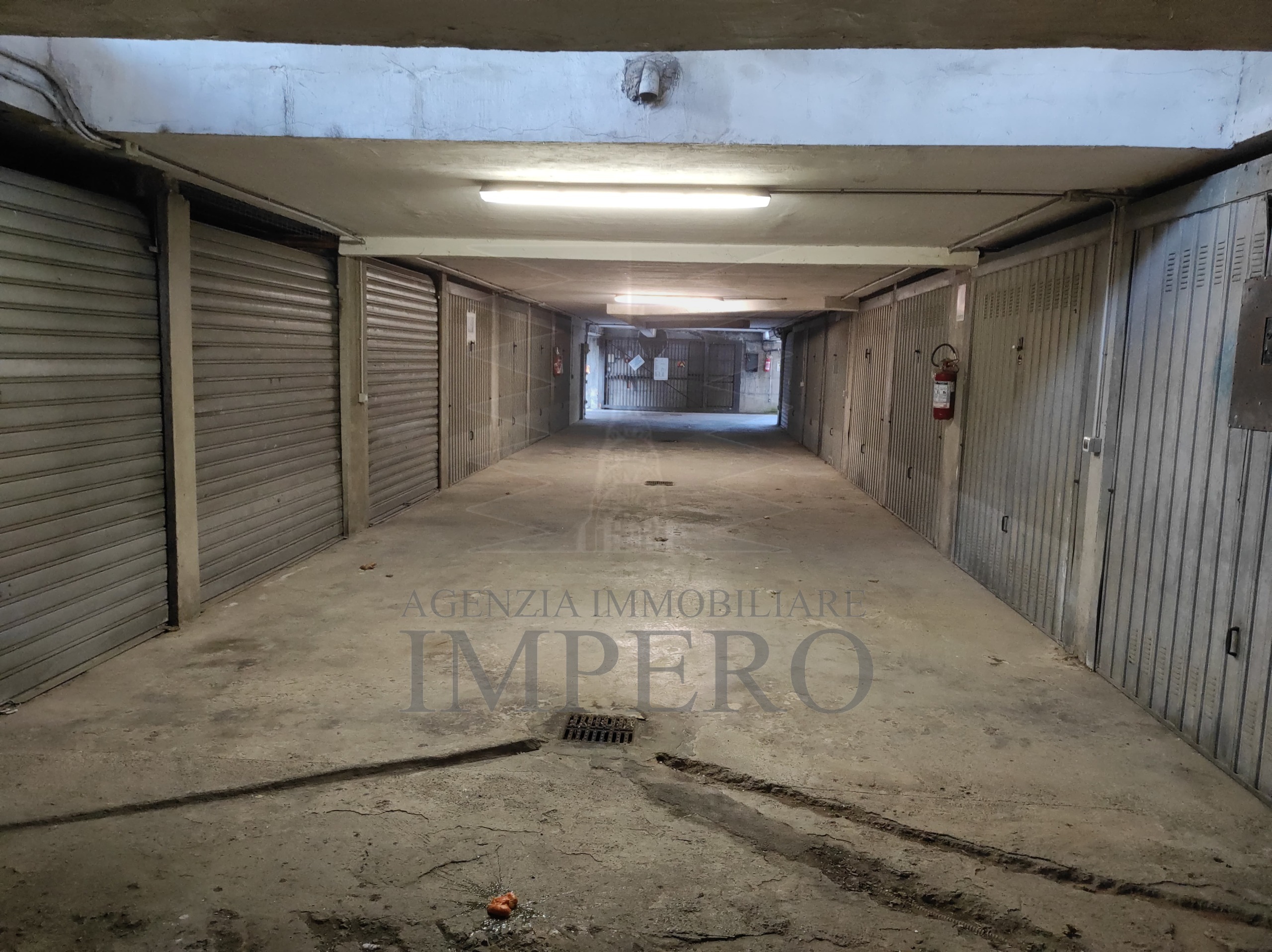 Posto auto coperto in vendita in corso limone piemonte 112, Ventimiglia